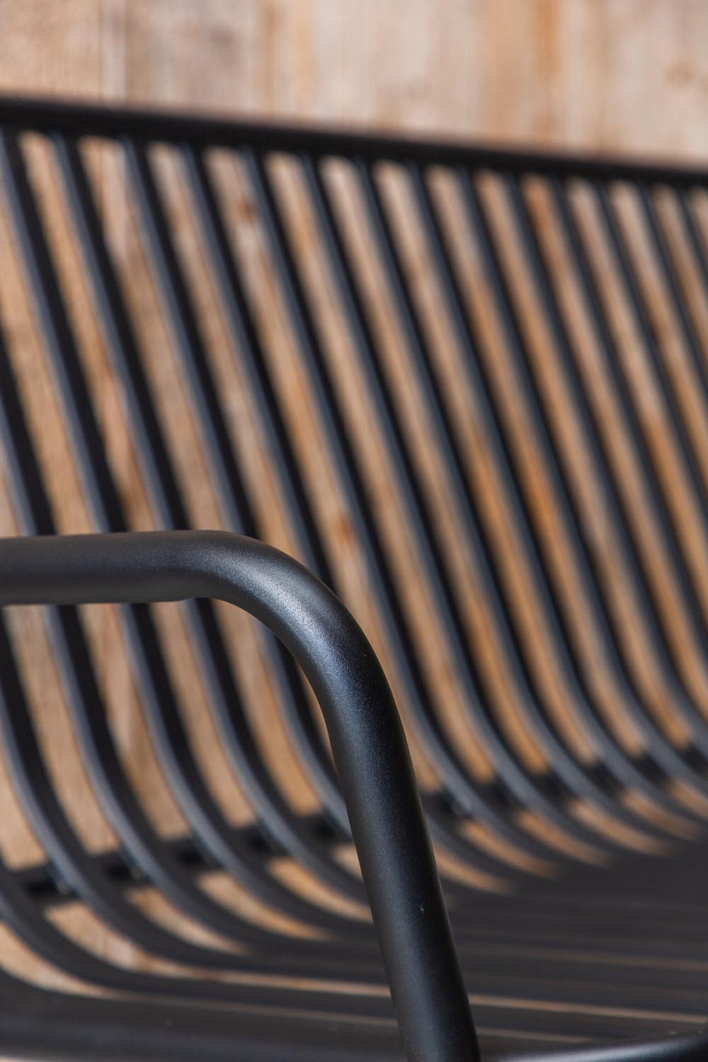 Peking Bank Sofa in Schwarz präsentiert im Onlineshop von KAQTU Design AG. Sitzbank ist von Venture Home