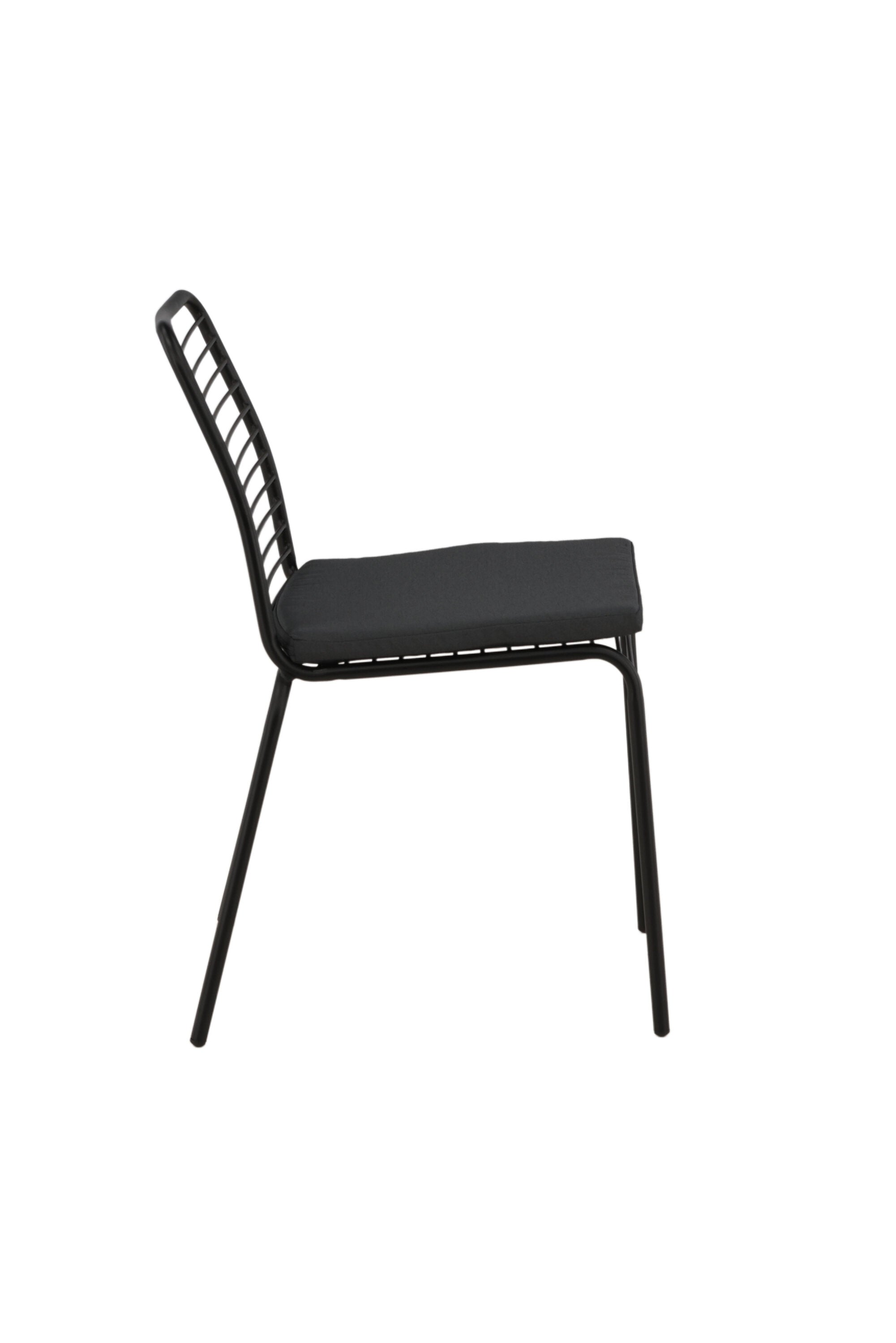 Panjin Gartenstuhl in Schwarz präsentiert im Onlineshop von KAQTU Design AG. Gartenstuhl ist von Venture Home