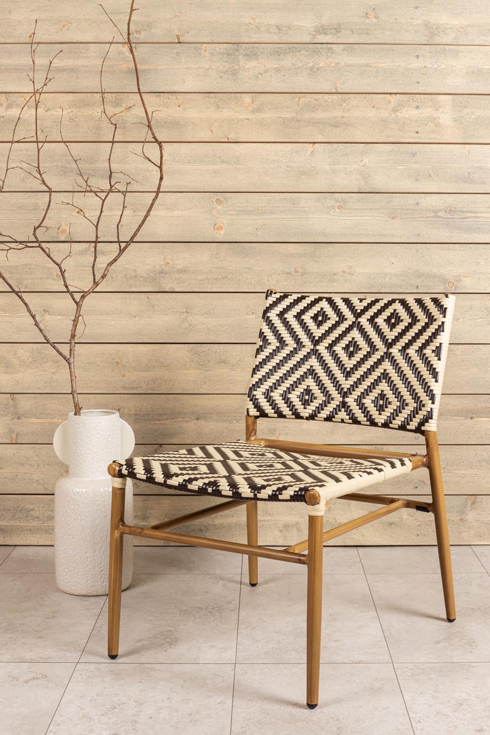 Calapan Stuhl in Braun präsentiert im Onlineshop von KAQTU Design AG. Outdoor-Sessel ist von Venture Home