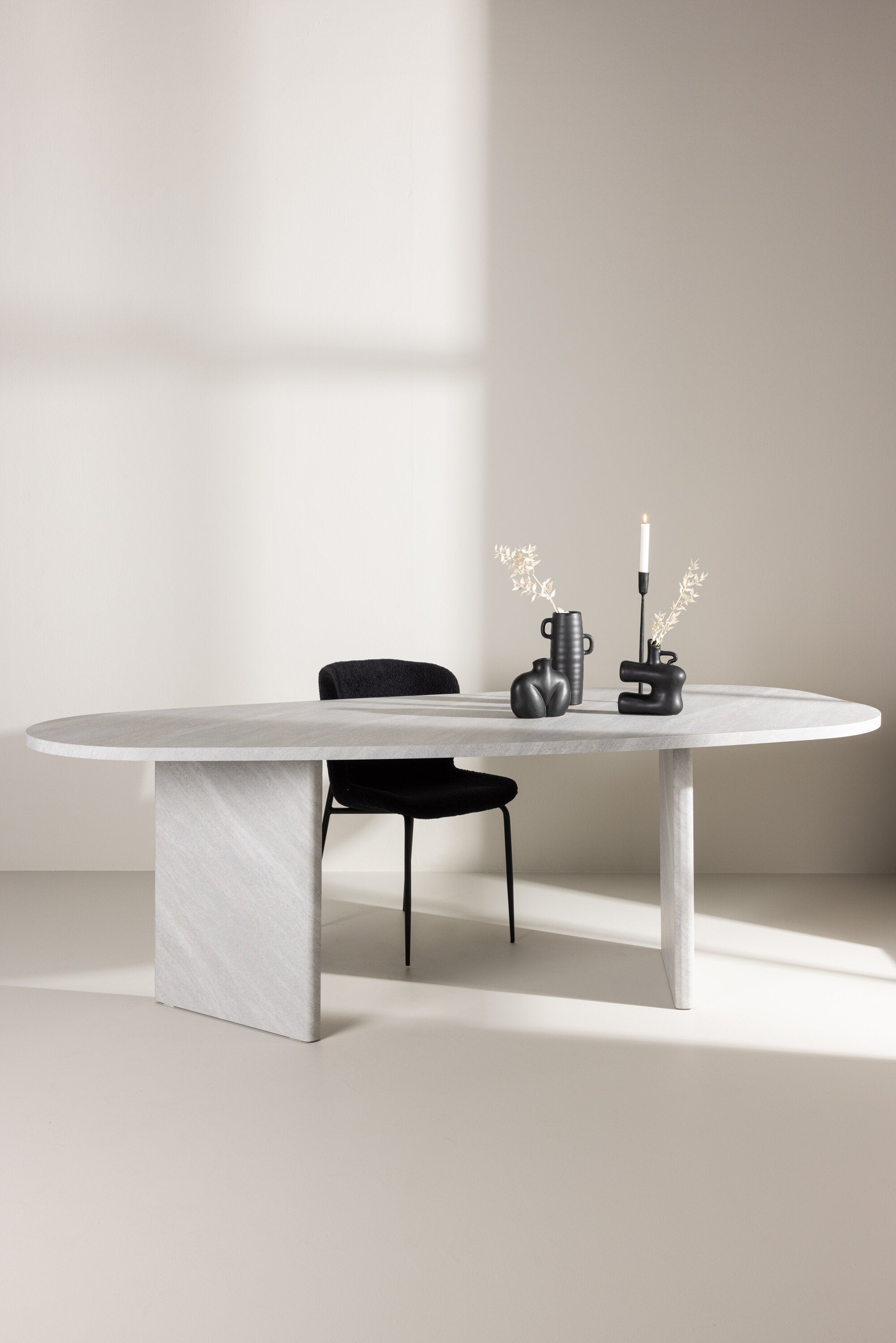Grönvik Tisch in Weiss präsentiert im Onlineshop von KAQTU Design AG. Esstisch ist von Venture Home