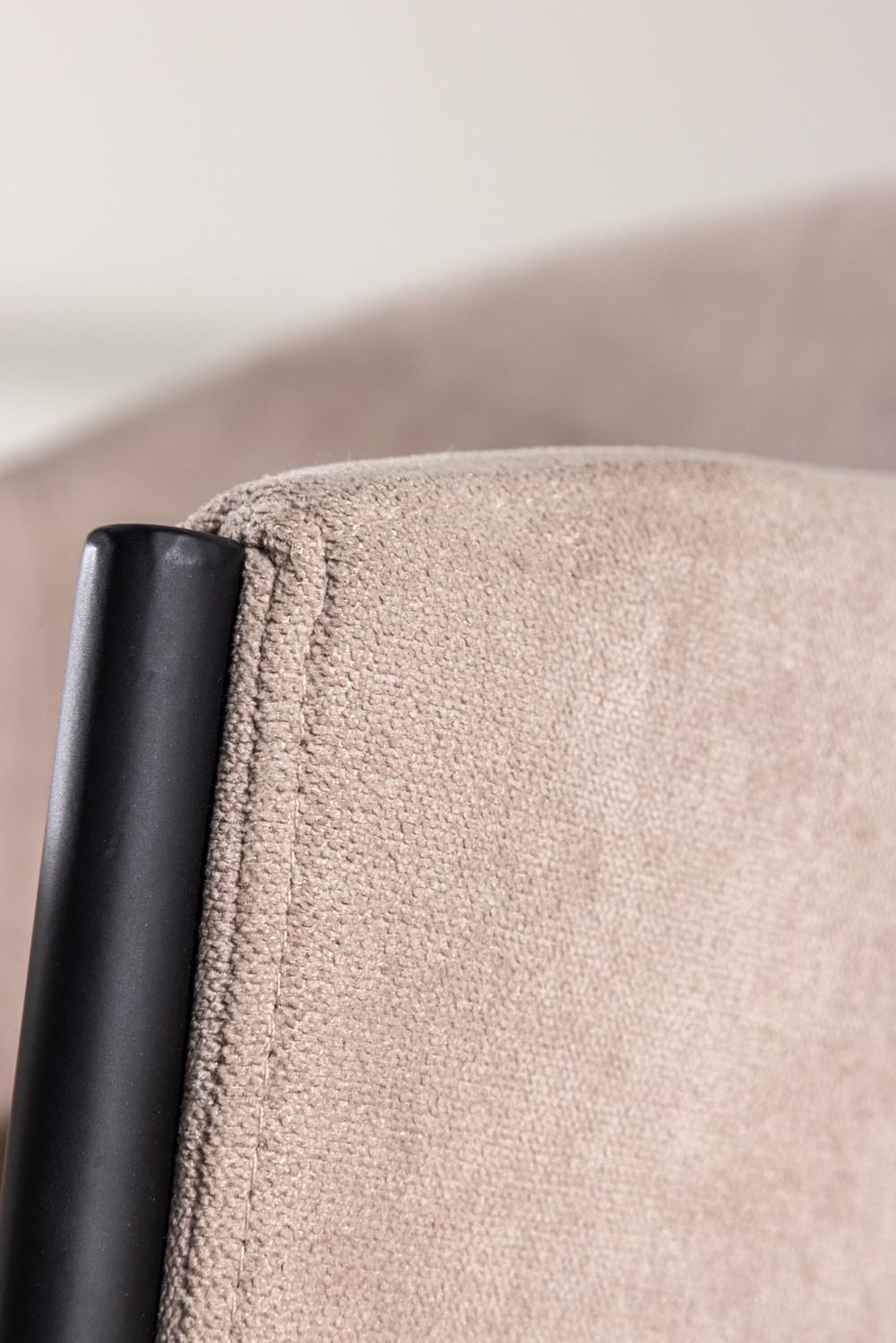 Evelina Esszimmerstuhl in Beige präsentiert im Onlineshop von KAQTU Design AG. Schalenstuhl ist von Venture Home
