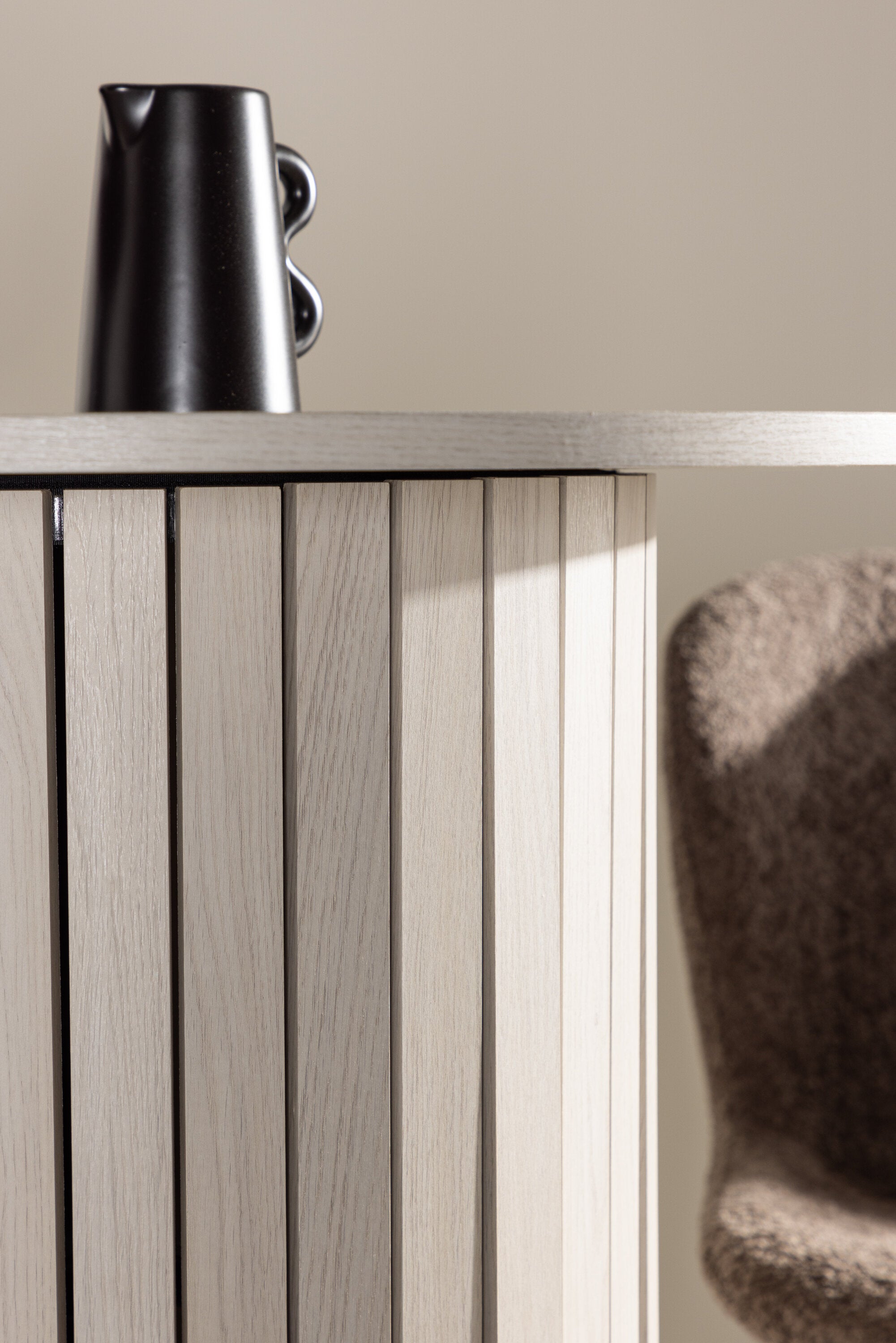 Härön Bartisch in Tünchen präsentiert im Onlineshop von KAQTU Design AG. Hochtisch ist von Venture Home
