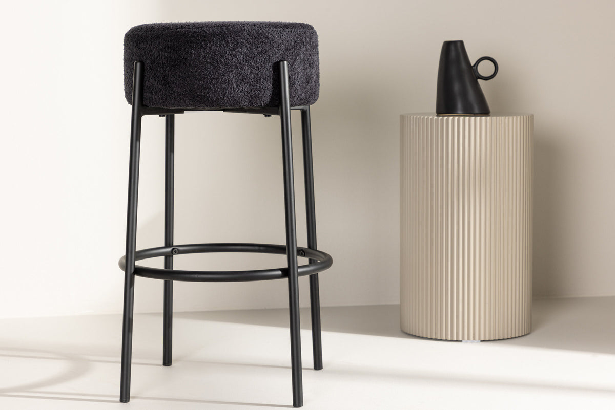 Tucson Barstuhl in Schwarz präsentiert im Onlineshop von KAQTU Design AG. Barstuhl ist von Venture Home