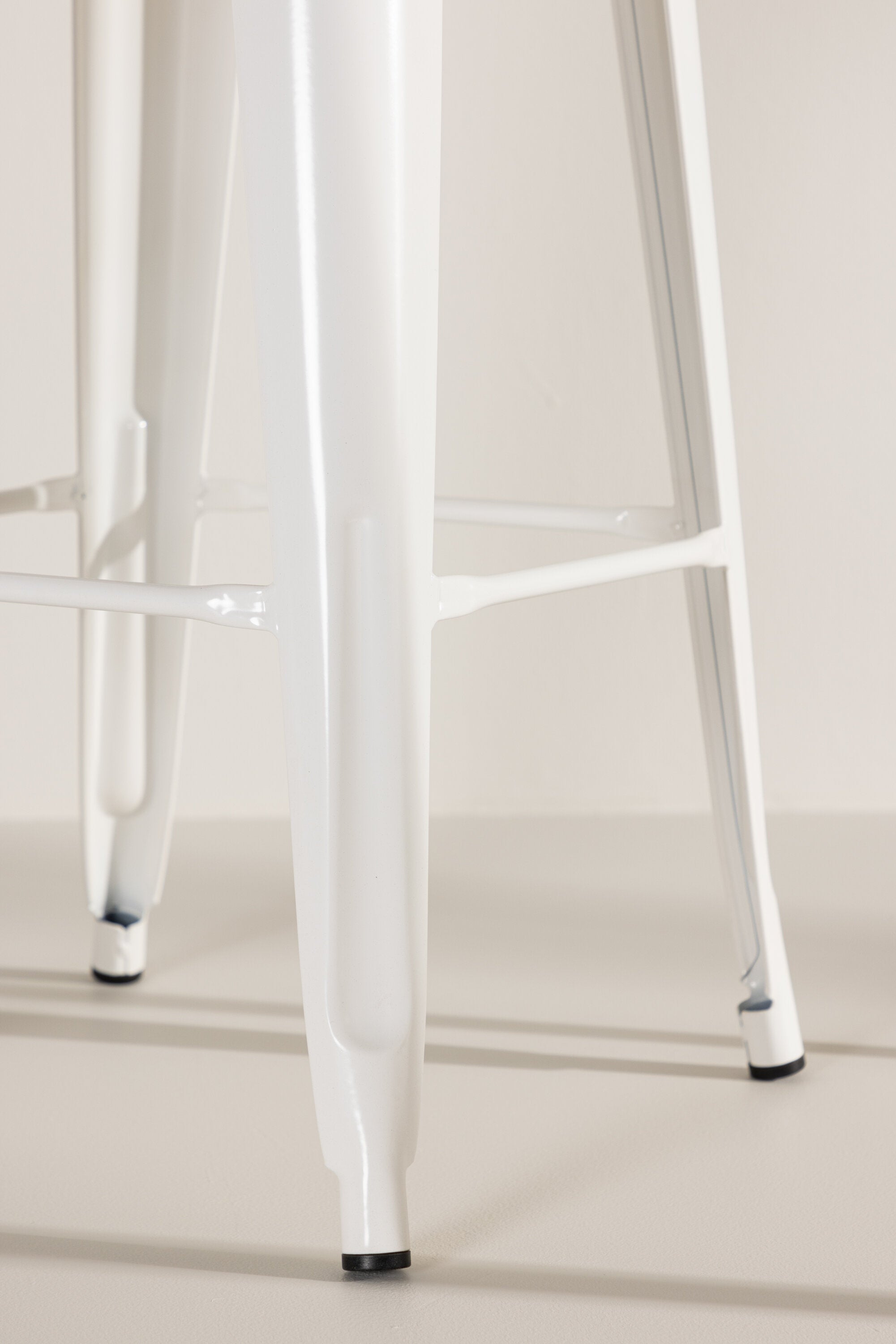 Tempe Barstuhl in Beige präsentiert im Onlineshop von KAQTU Design AG. Barstuhl ist von Venture Home