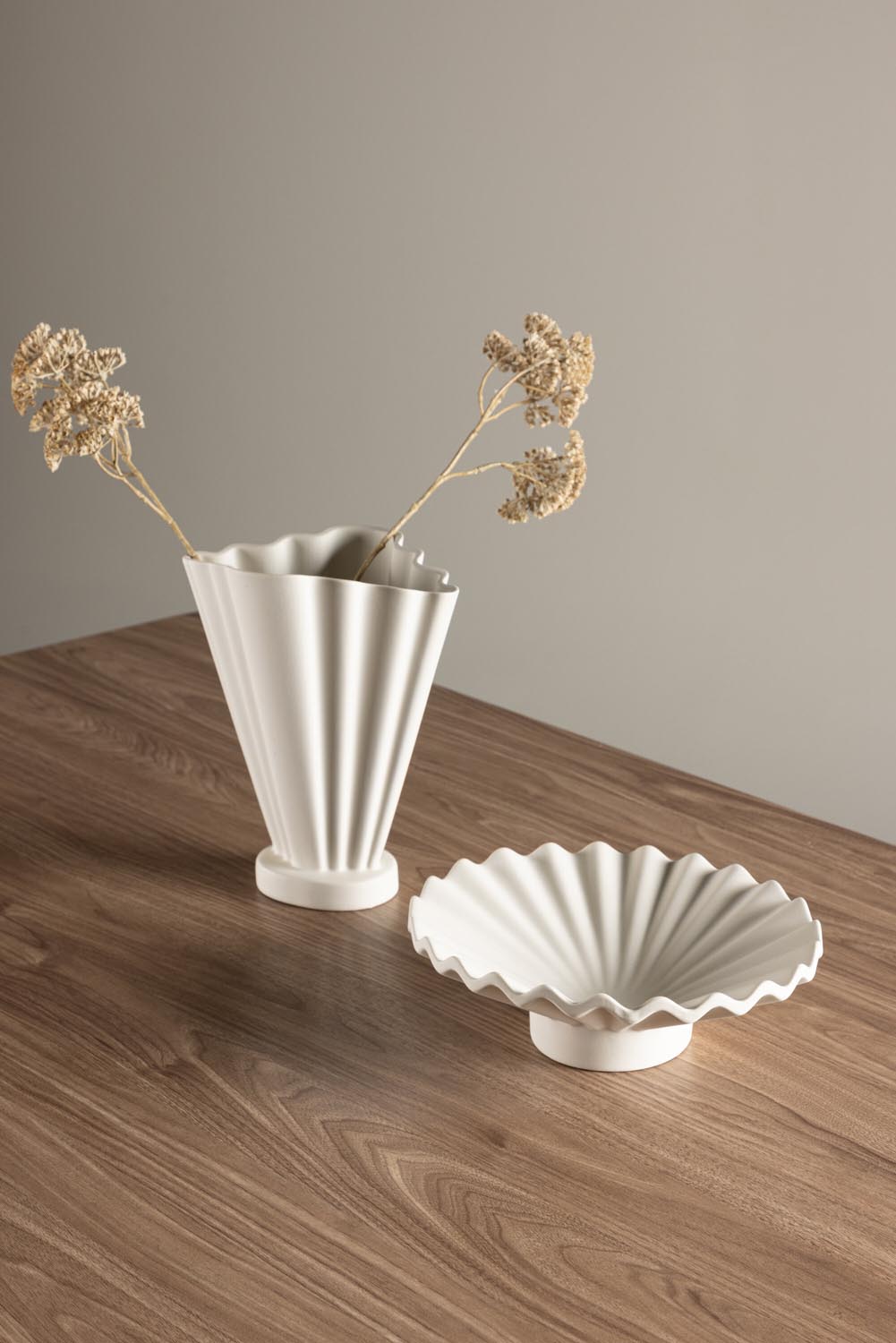 Piazza Esstisch in Mokka präsentiert im Onlineshop von KAQTU Design AG. Esstisch ist von Venture Home
