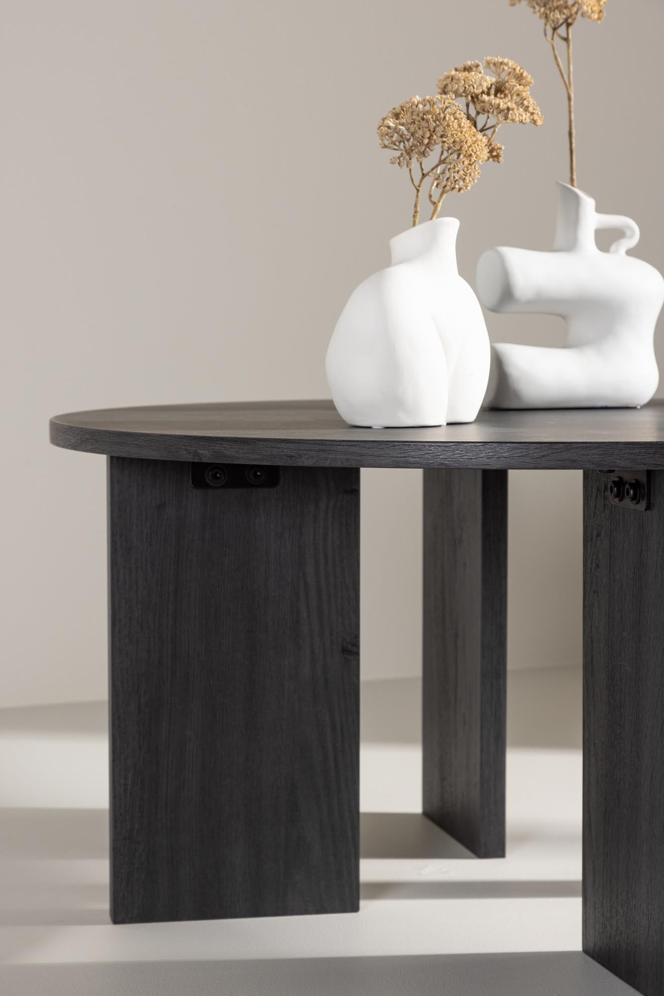 Askerön Sofatisch: Skandinavisches Design trifft auf Funktionalität.