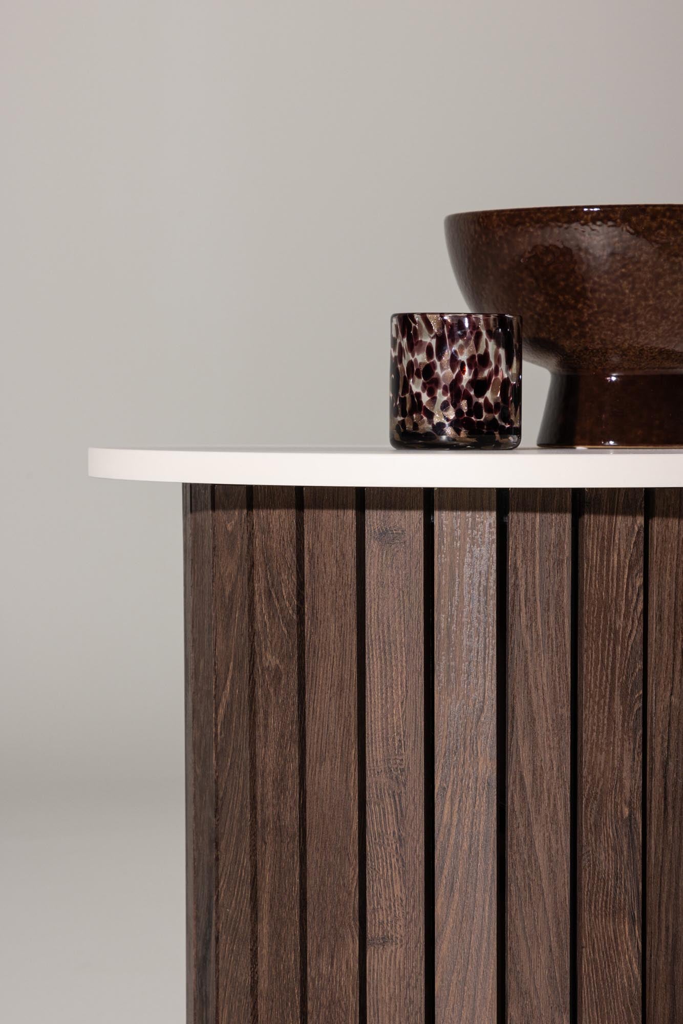 Visingsö Beistelltisch: Modernes Design trifft auf umweltbewusste Eleganz.