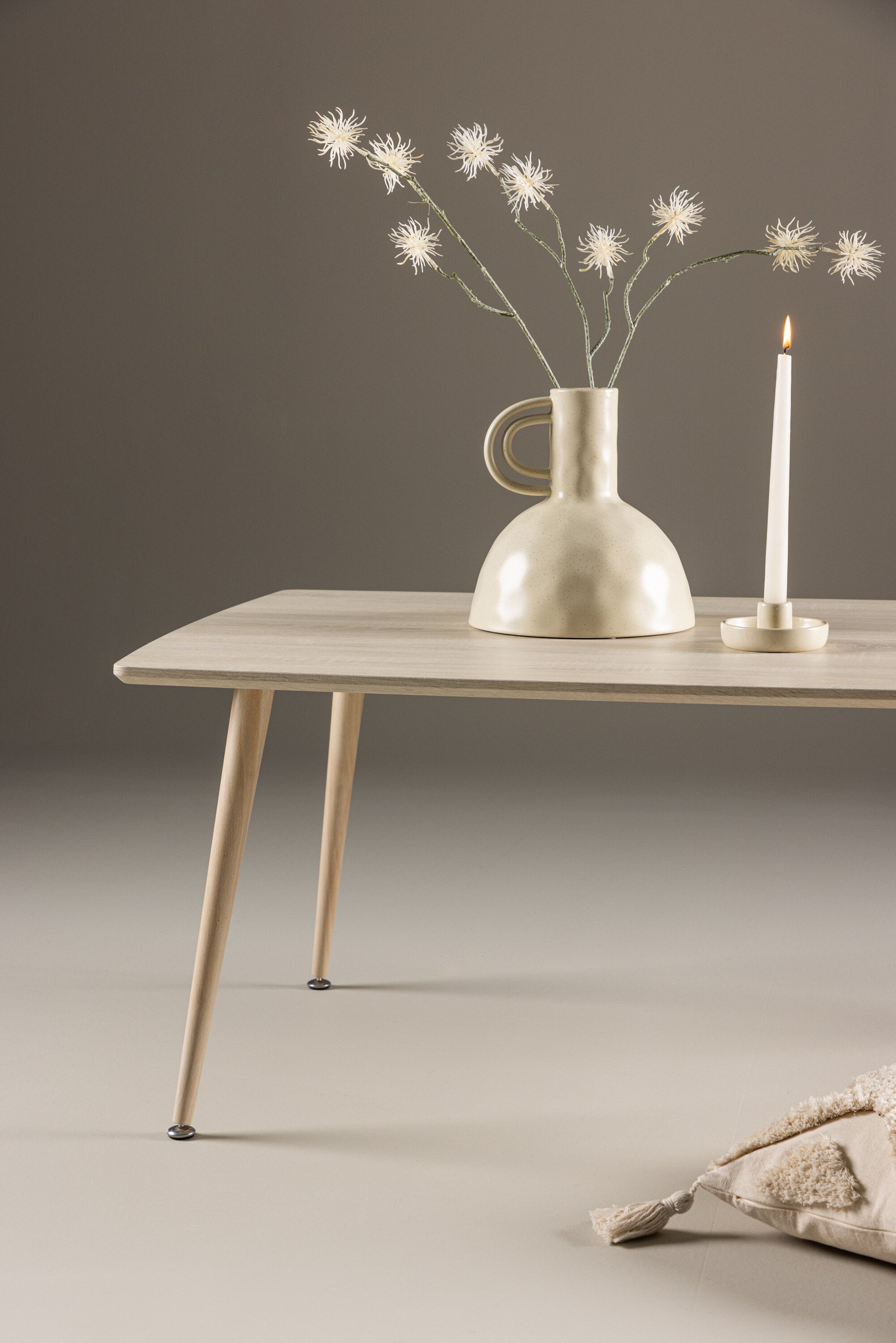 Plaza Sofatisch in Tünchen präsentiert im Onlineshop von KAQTU Design AG. Beistelltisch ist von Venture Home