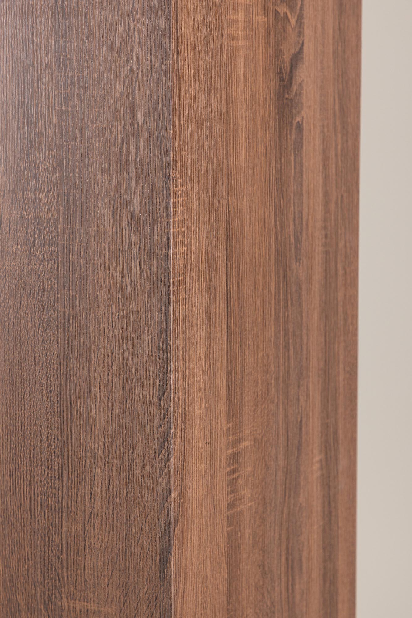 Ramsvik Sockel von Vind: Perfekte Basis für zeitgemässes Design.