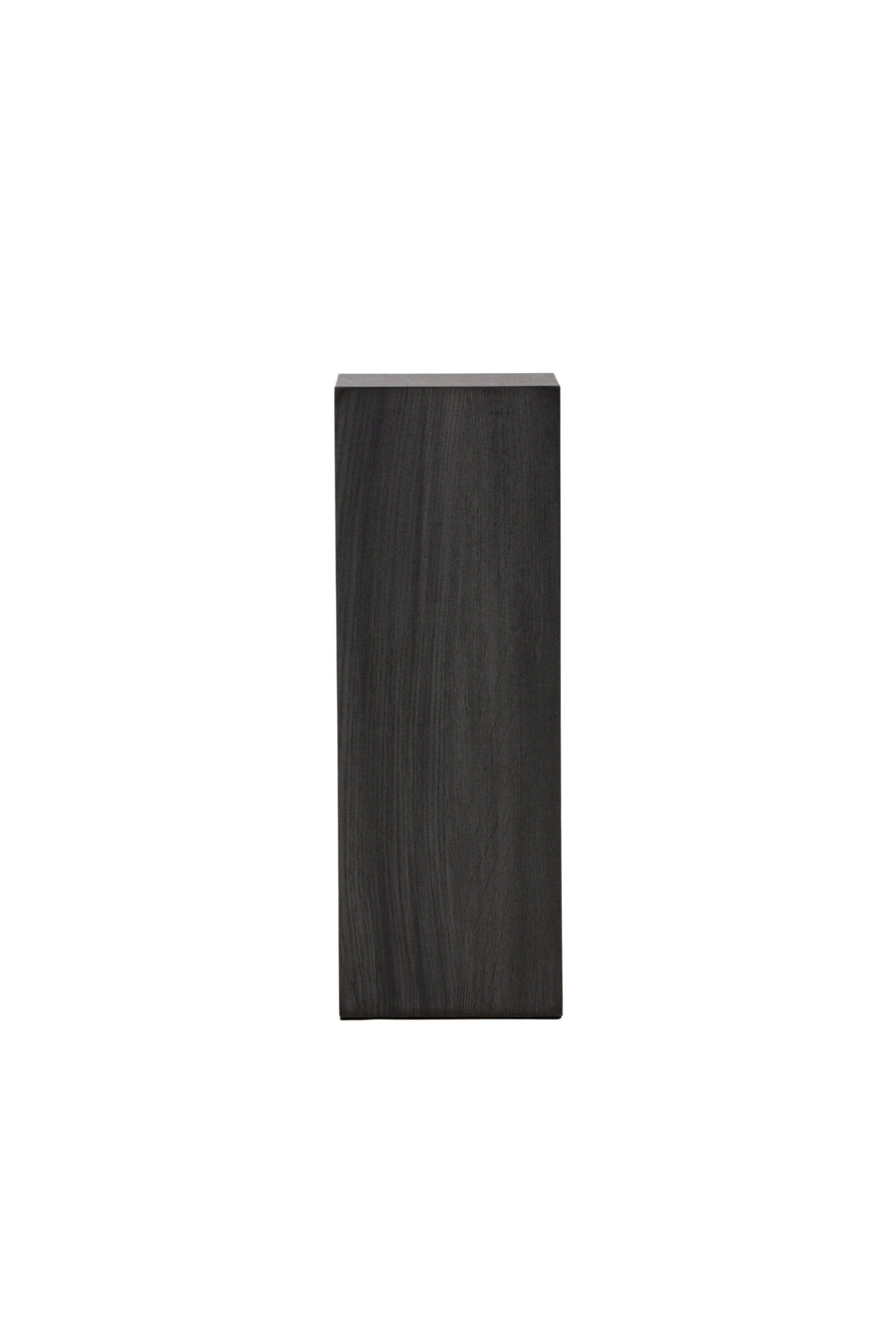 Ramsvik Sockel in Schwarz präsentiert im Onlineshop von KAQTU Design AG. Beistelltisch ist von Vind