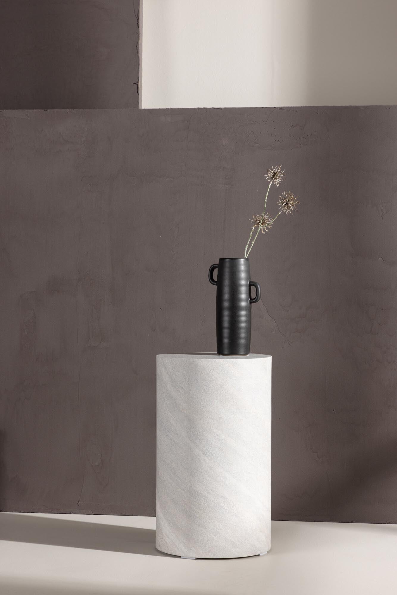 York Sofatisch: Zeitloses Design trifft auf moderne Wohnkultur.