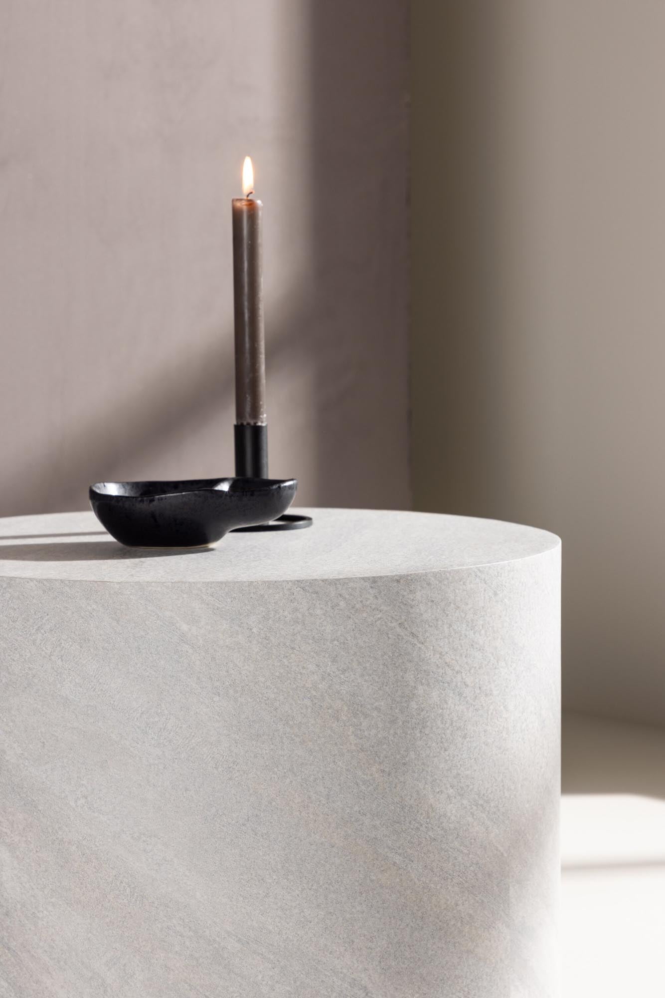 York Sofatisch von Venture Home: Minimalistisches Design trifft Funktion.