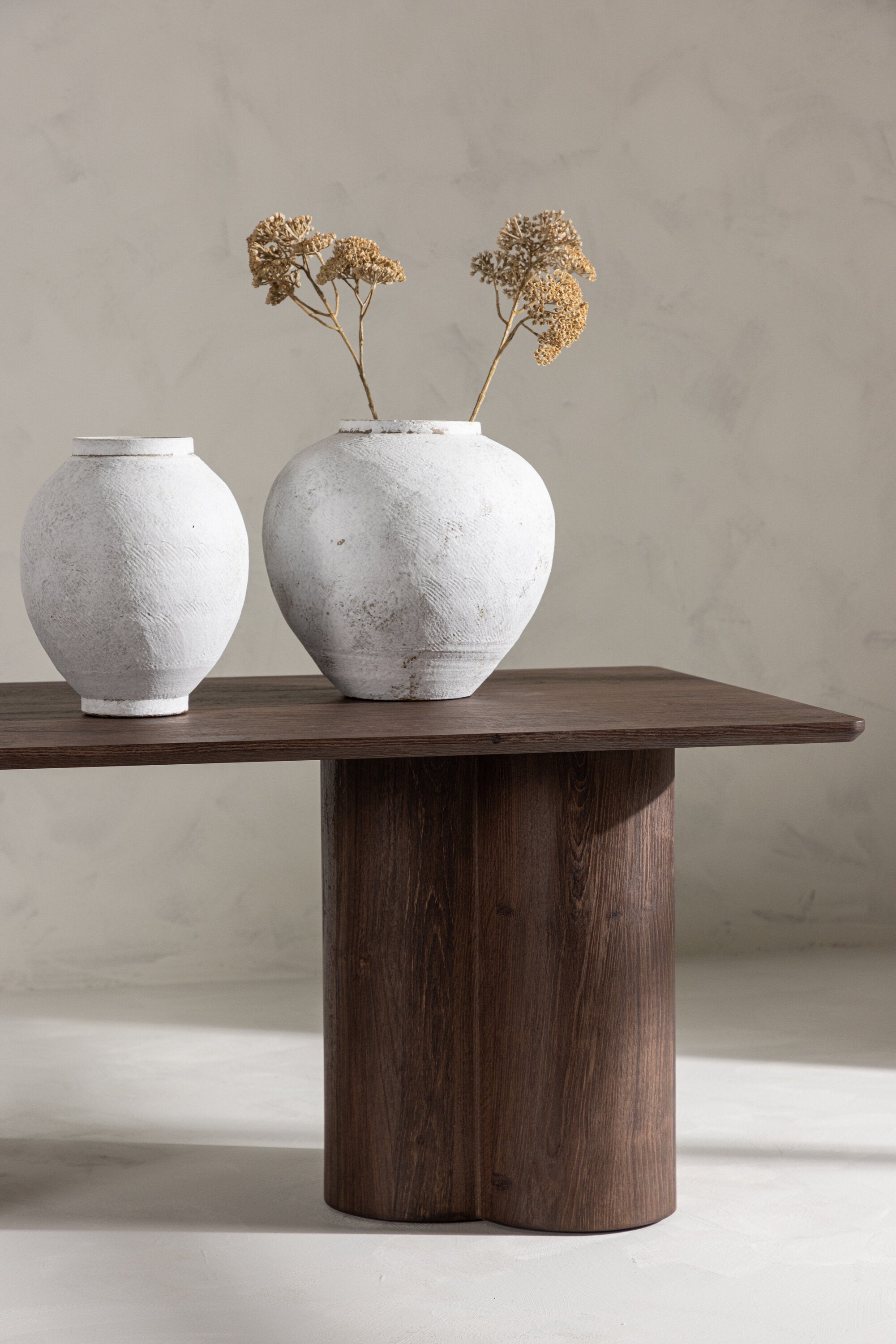 Olivia Sofatisch in Mocca präsentiert im Onlineshop von KAQTU Design AG. Beistelltisch ist von Venture Home
