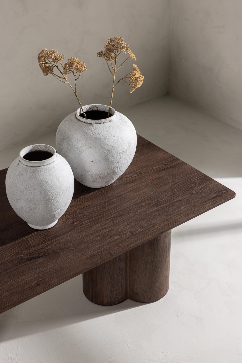 Olivia Sofatisch in Mocca präsentiert im Onlineshop von KAQTU Design AG. Beistelltisch ist von Venture Home