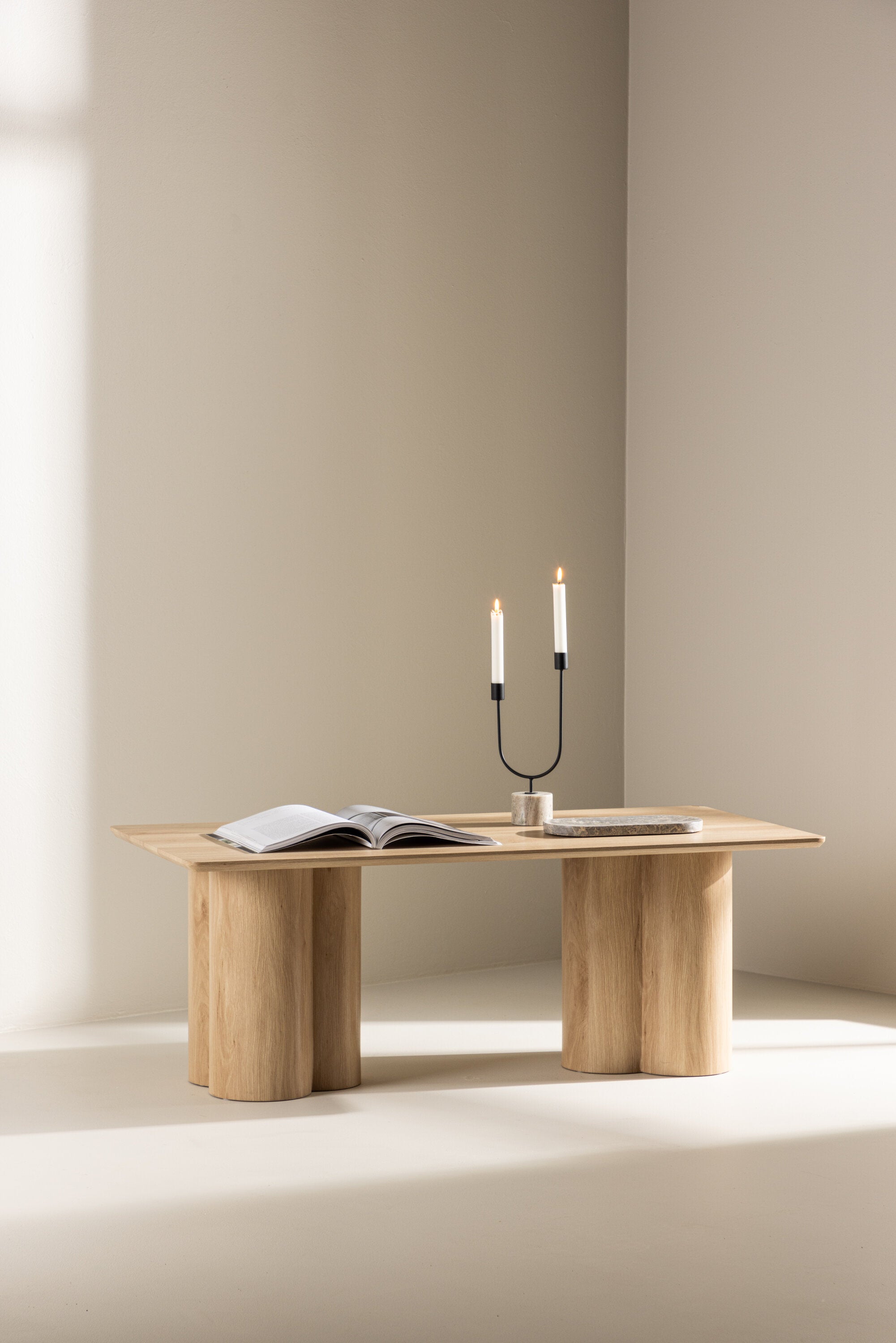Olivia Sofatisch in Nature präsentiert im Onlineshop von KAQTU Design AG. Beistelltisch ist von Venture Home