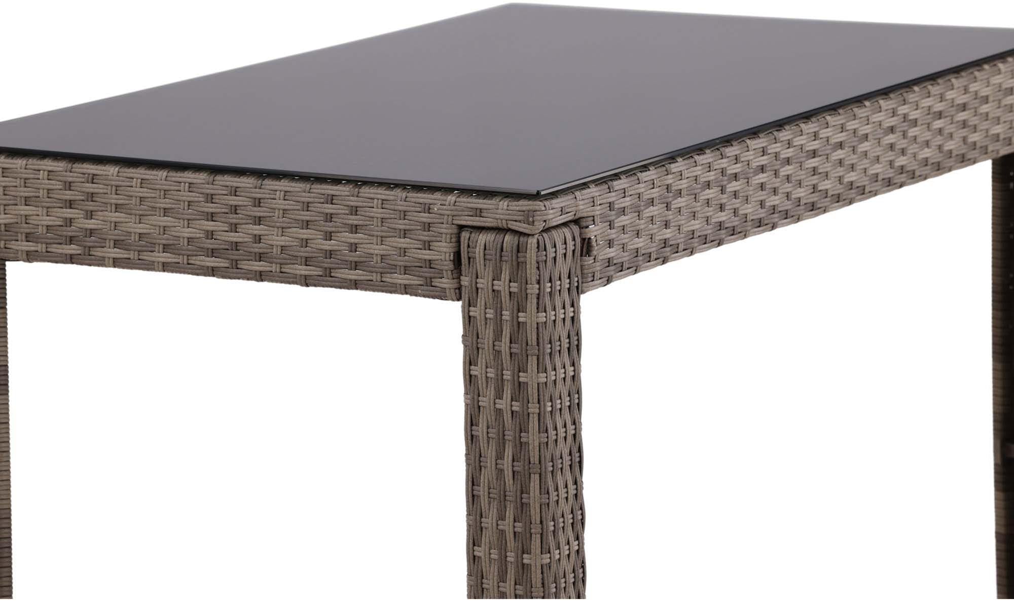 Alo Bartisch: Robuster Outdoor-Tisch für gesellige Gartenabende.