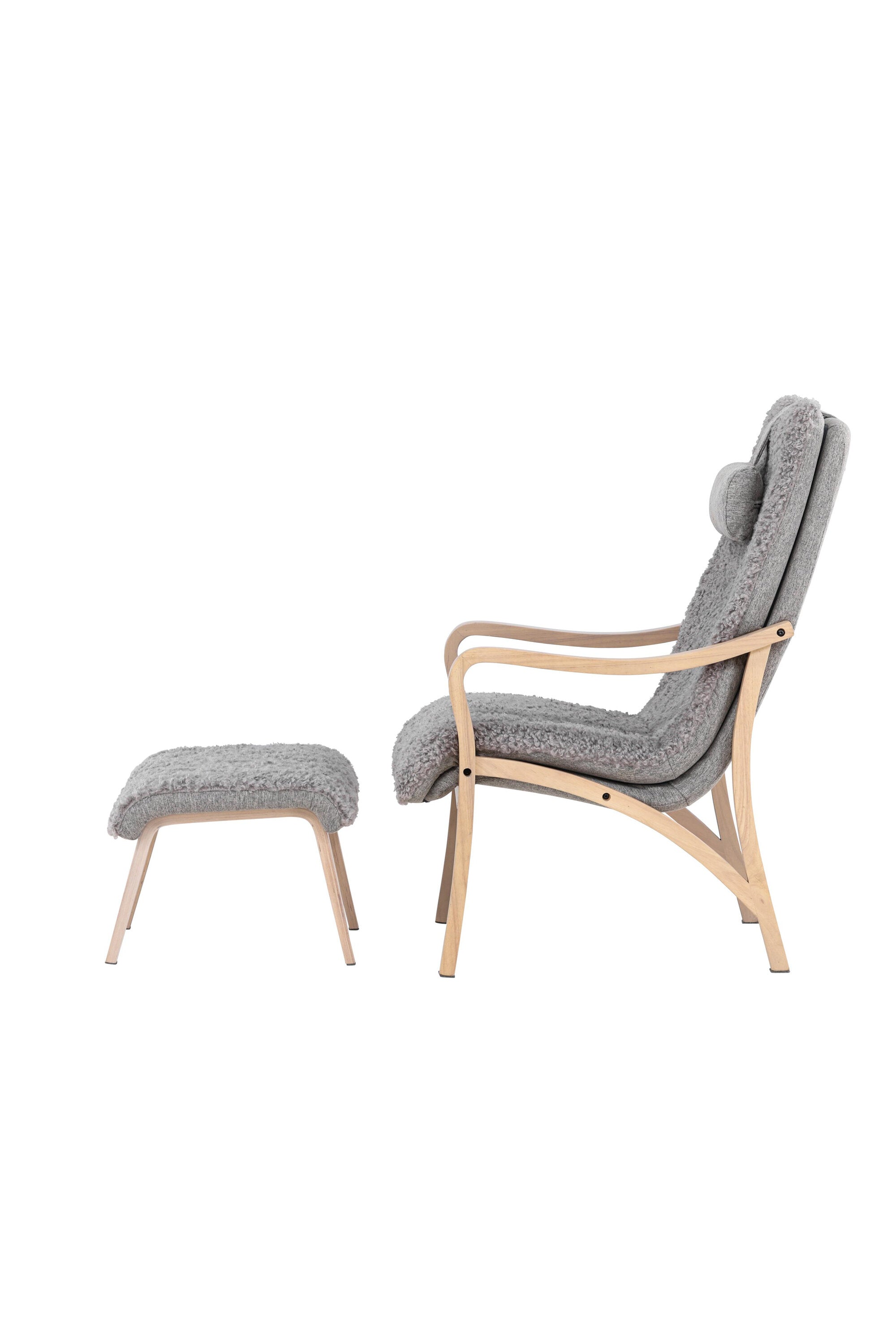 Fårö Lounge Stuhl in Hellgrau/ Weisswäsche präsentiert im Onlineshop von KAQTU Design AG. Sessel ist von Venture Home