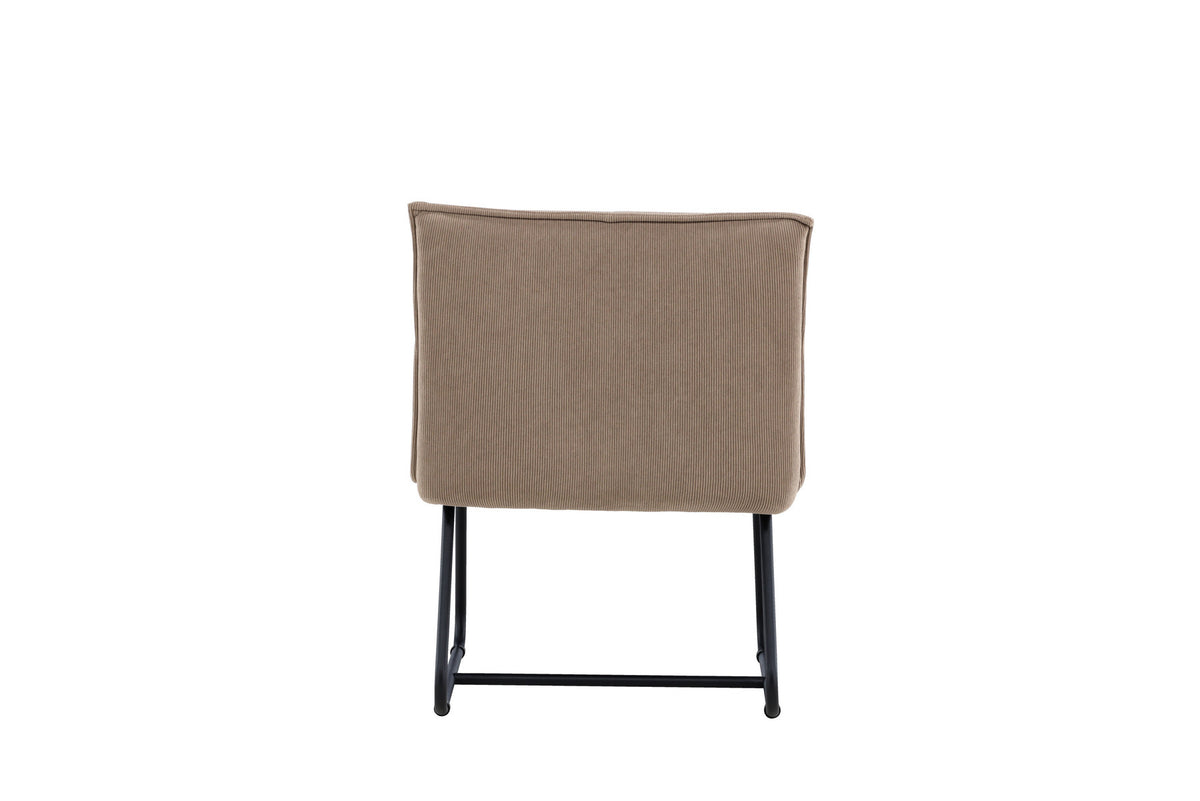 Madison Loungestuhl in Braun präsentiert im Onlineshop von KAQTU Design AG. Sessel ist von Venture Home