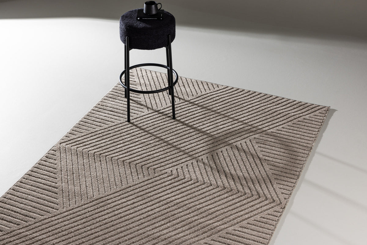 Aron Teppich in Braun präsentiert im Onlineshop von KAQTU Design AG. Teppich ist von Venture Home