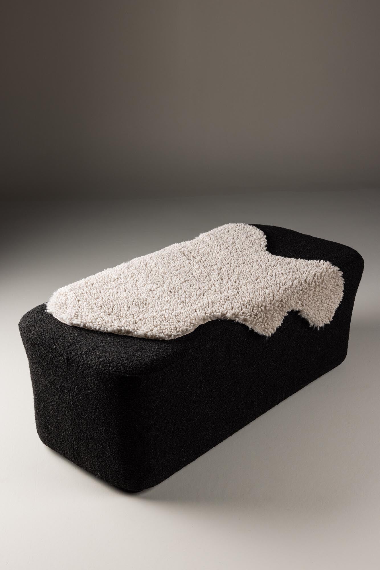 Katy Throw: Elegante Kuscheldecke von Venture Home, 90x60 cm.