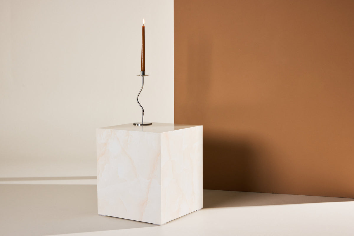 York Sofatisch in Gelb präsentiert im Onlineshop von KAQTU Design AG. Beistelltisch ist von Venture Home