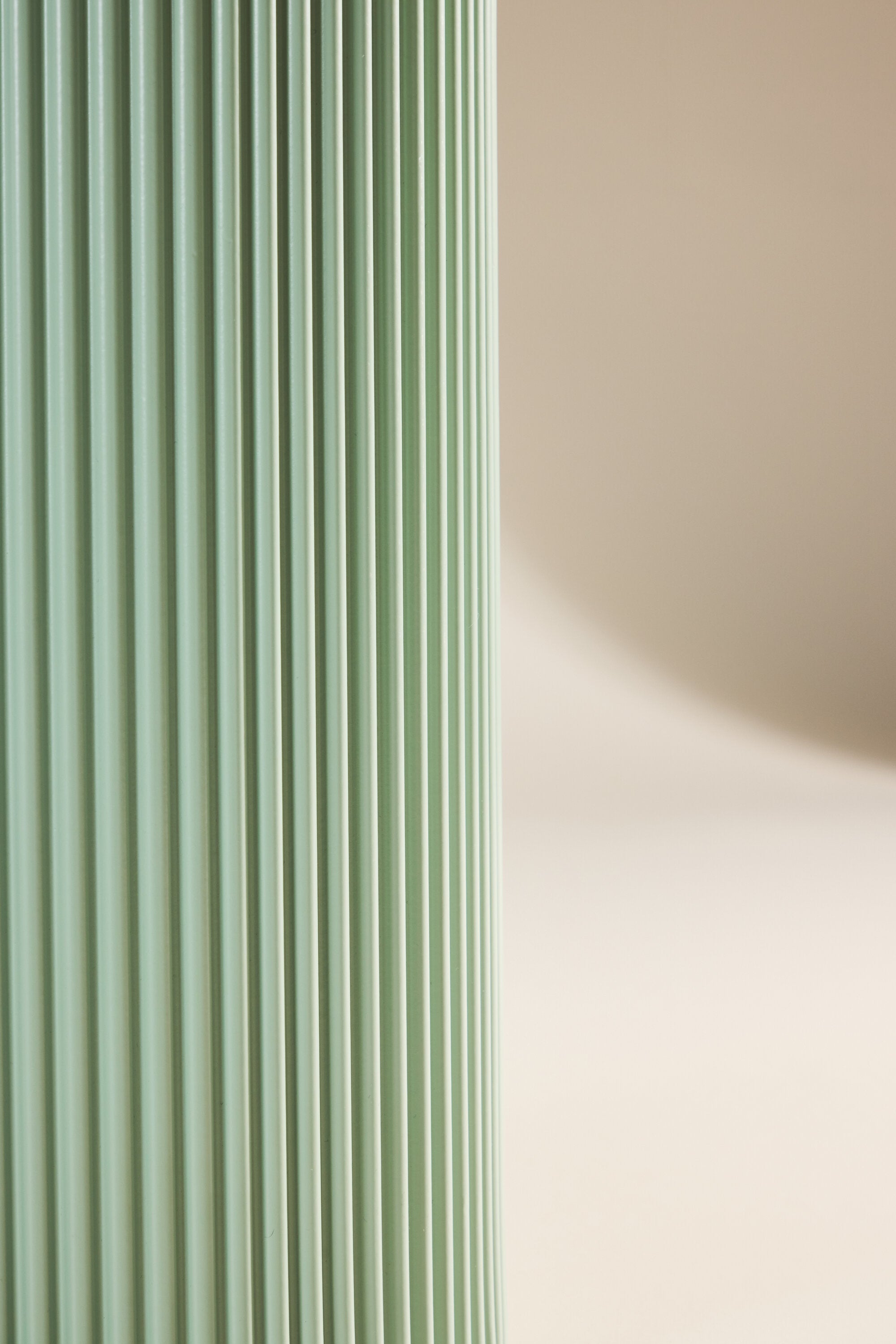 Lenox Beistelltisch in Hellgrün präsentiert im Onlineshop von KAQTU Design AG. Beistelltisch ist von Venture Home