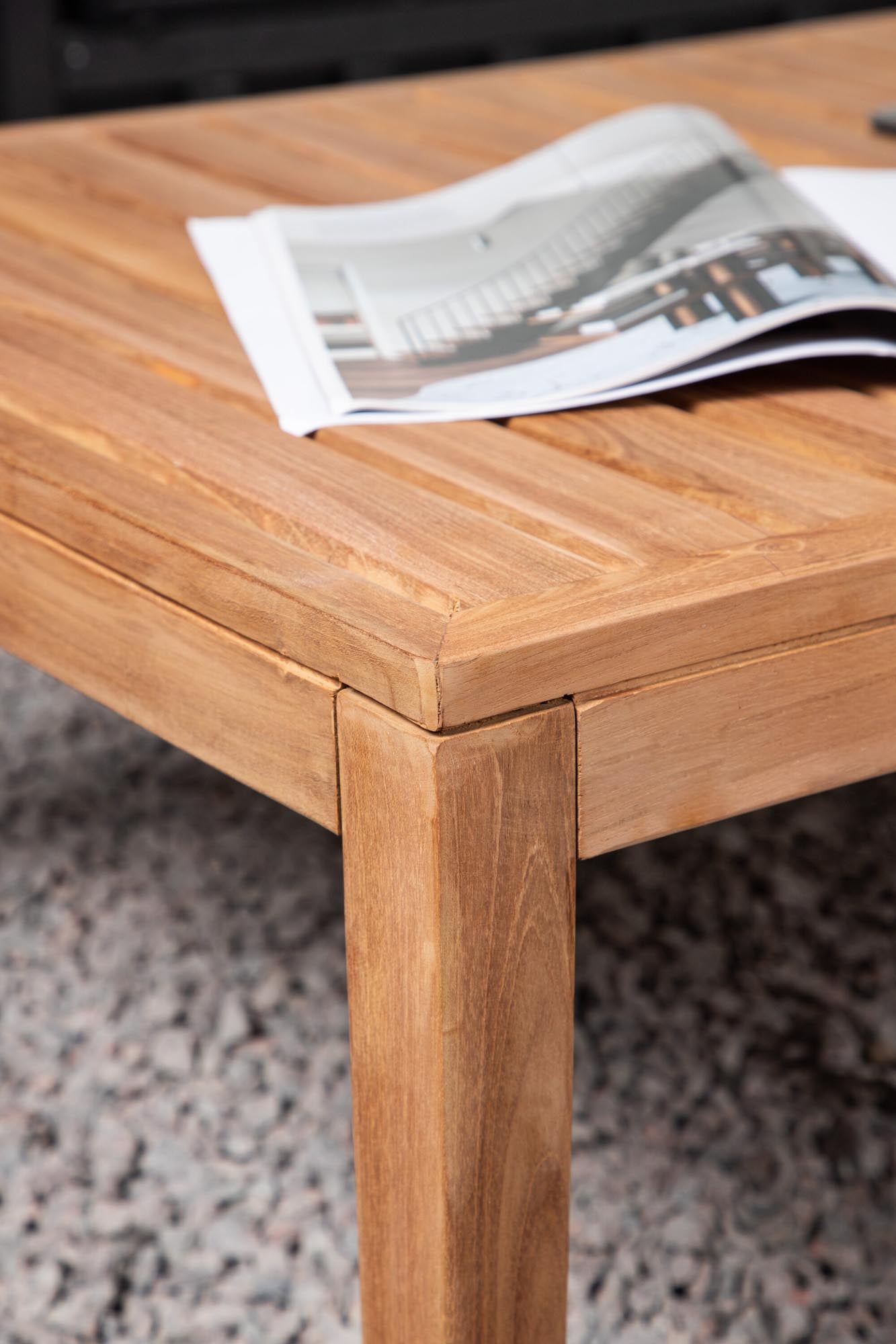 Amlan Sofatisch in Natur präsentiert im Onlineshop von KAQTU Design AG. Beistelltisch Outdoor ist von Venture Home