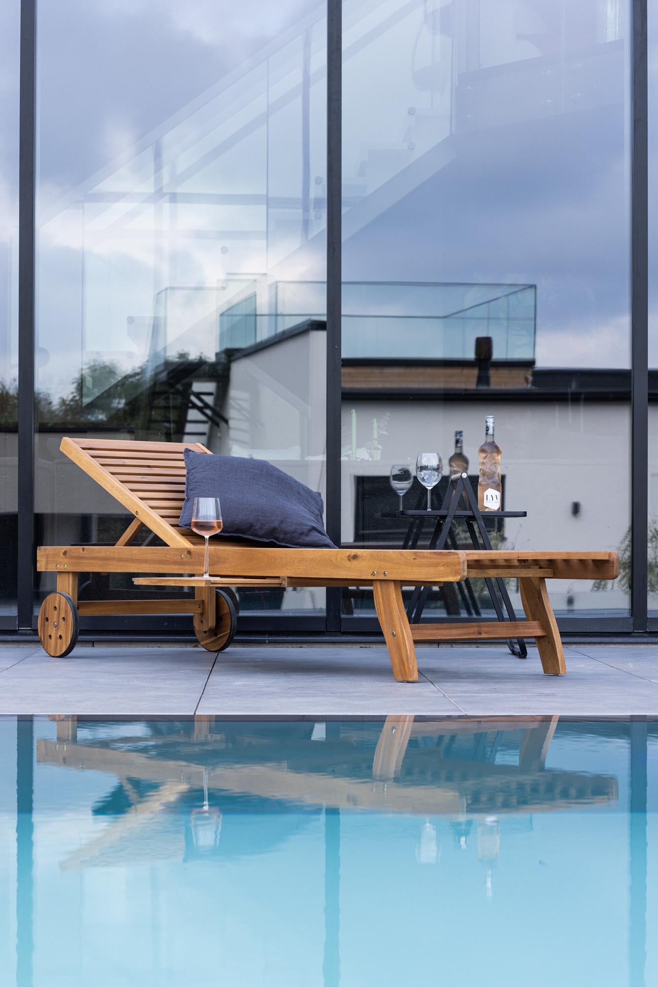 Luzon Sonnenliege: Stilvolle Entspannung für Ihren Aussenbereich.