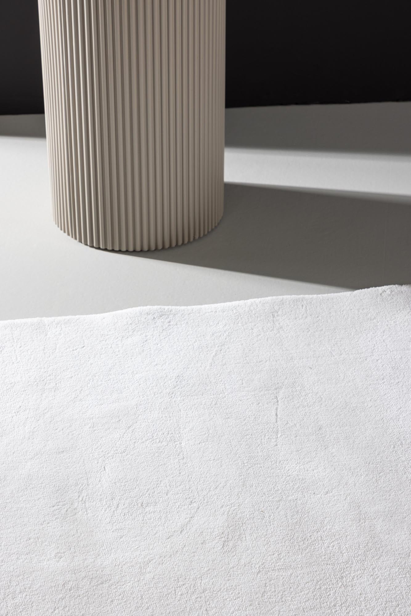 Nixie Teppich: Stilvolle Akzente für zeitgemässe Wohnräume.