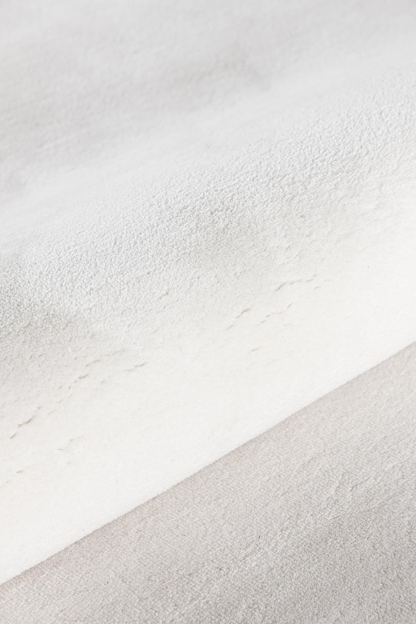 Nixie Teppich: Stilvolle Akzente für zeitgemässe Wohnräume.