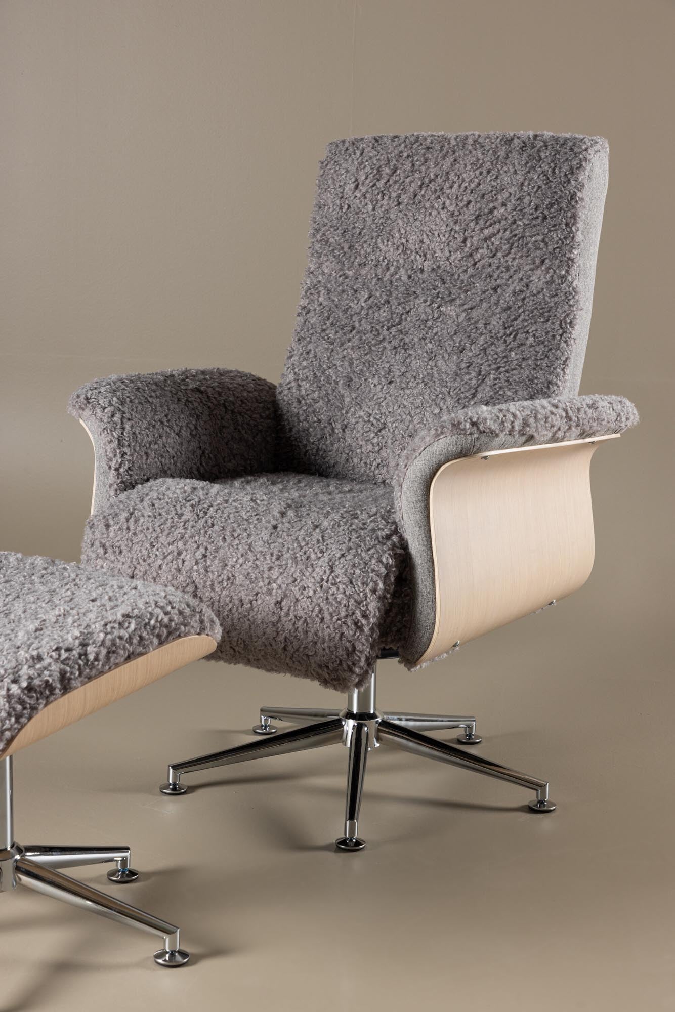 Hagön Lounge Stuhl in Chrom/ Grau präsentiert im Onlineshop von KAQTU Design AG. Sessel ist von Venture Home