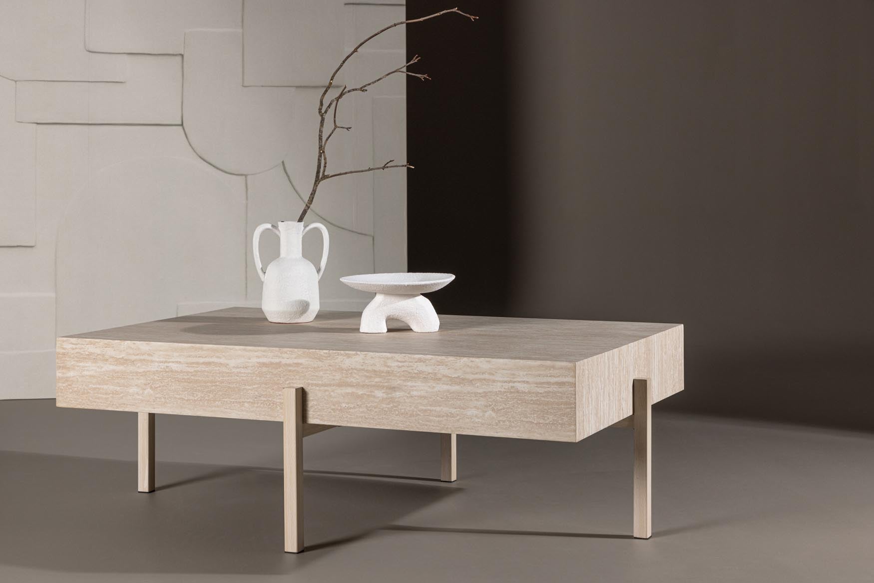 Moderner Vadholmen Sofatisch 76x130 von Vind: Stilvoll, stabil und vielseitig – ideal für jeden Wohnraum.