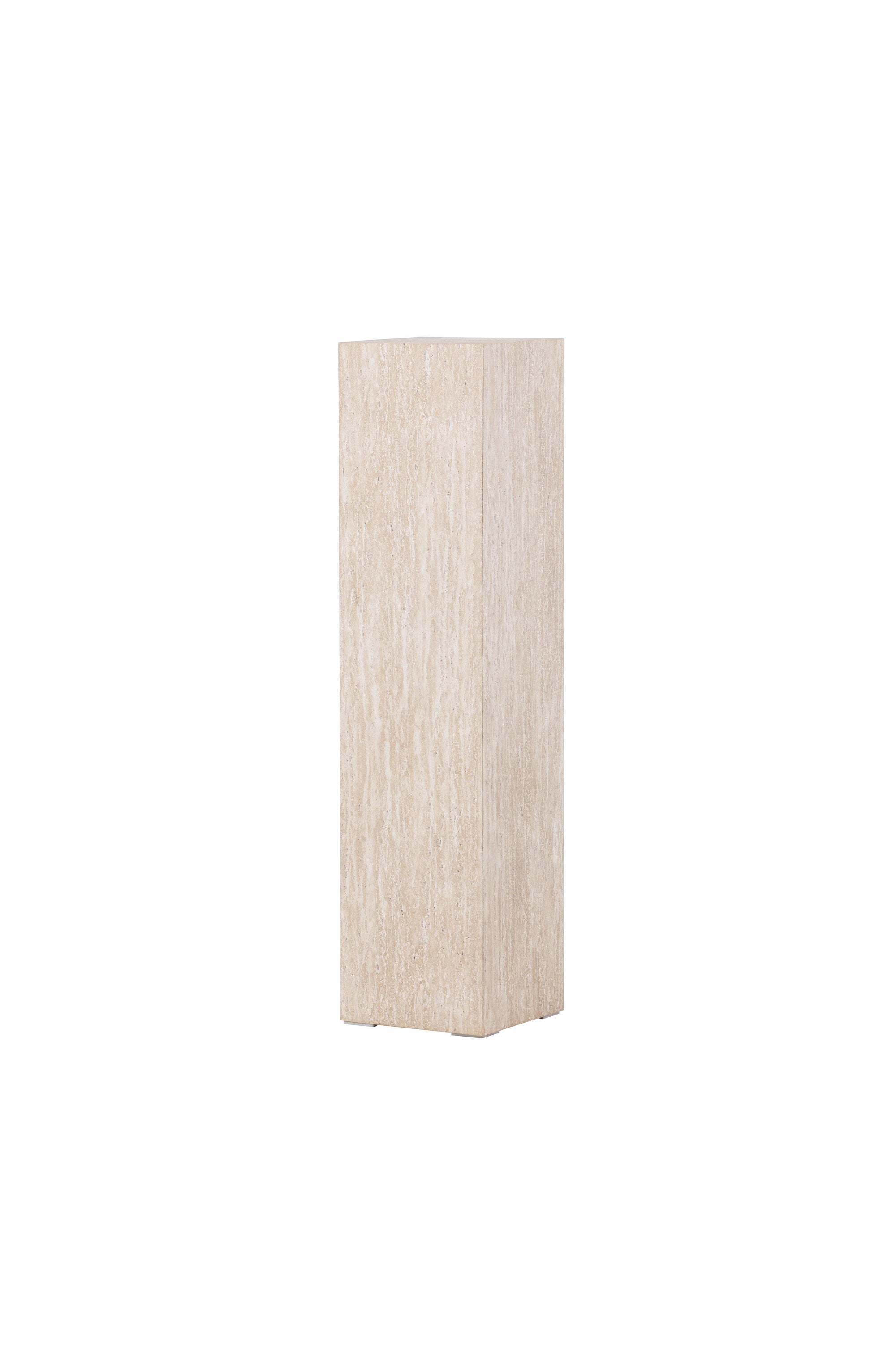 Ramsvik Sockel in Travertine look präsentiert im Onlineshop von KAQTU Design AG. Beistelltisch ist von Vind