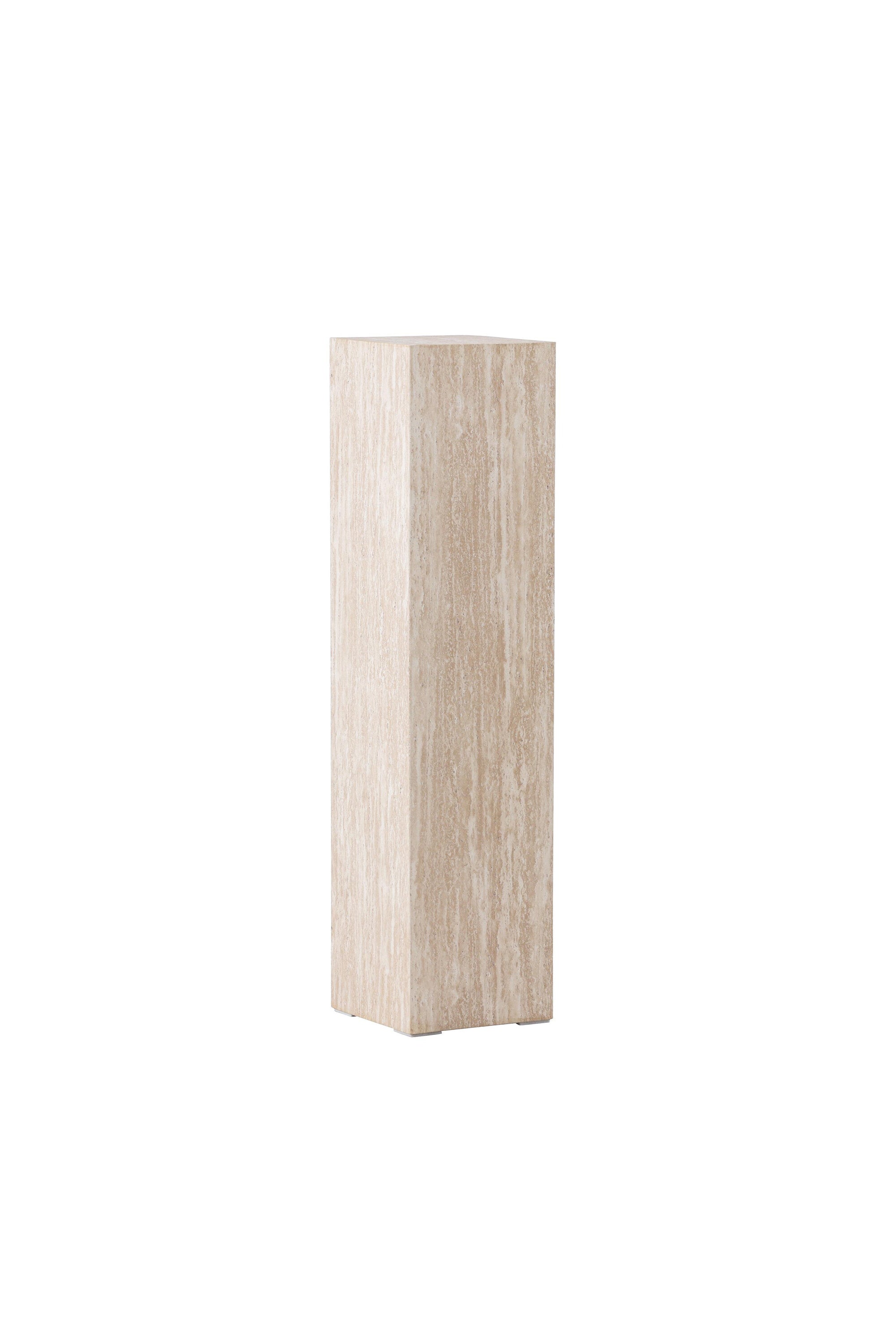 Ramsvik Sockel in Travertine look präsentiert im Onlineshop von KAQTU Design AG. Beistelltisch ist von Vind