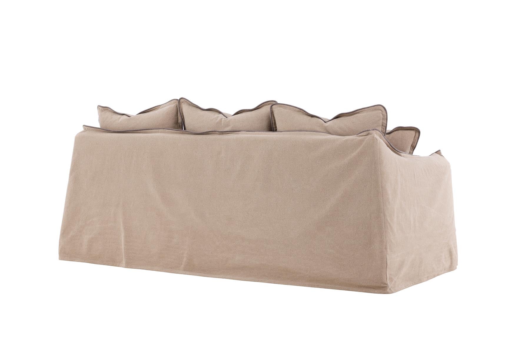 Erleben Sie das Oskarshamn 3-Sitzer Sofa von Vind: stilvolles skandinavisches Design, hochwertige Polsterung und großzügiger Platz für entspannte Momente.