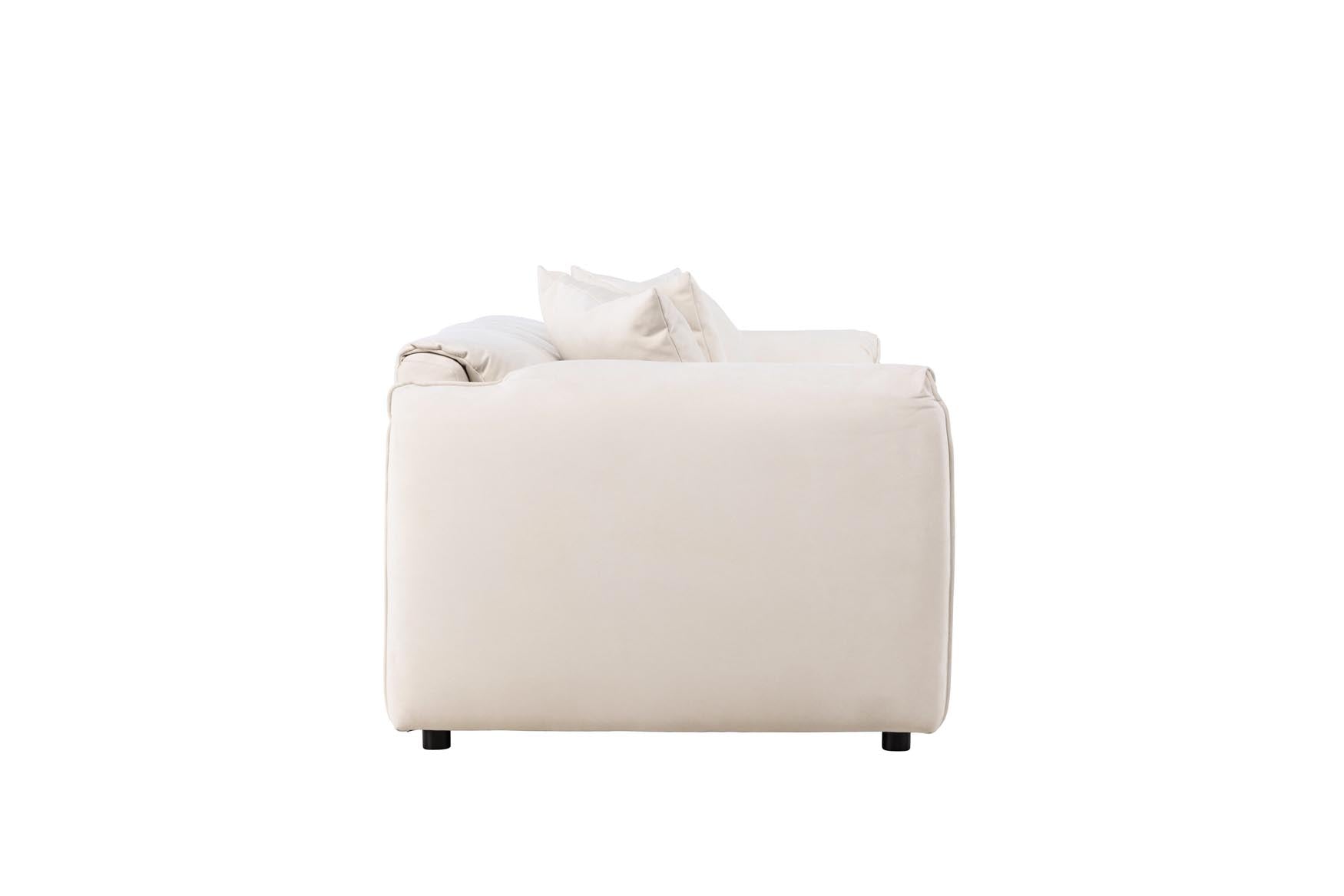 Erleben Sie das Torekov 3-Sitzer Sofa von Vind: Stilvolles skandinavisches Design, optimaler Komfort und Platz für gesellige Abende.