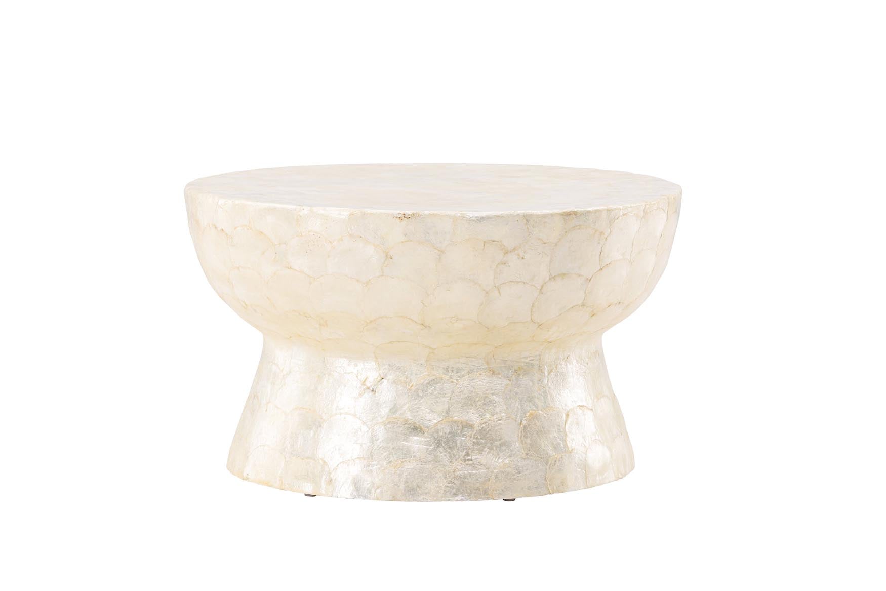 Eleganter Sandön Sofatisch von Vind: Polyresin & Gummiholz, stilvoll, funktional, kompakt, pflegeleicht, ideal für Wohnzimmer.