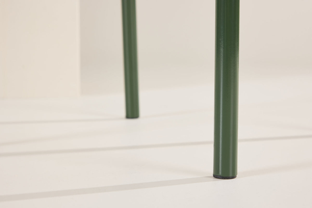 Polly Esszimmerstuhl in Grün präsentiert im Onlineshop von KAQTU Design AG. Stuhl ist von Venture Home