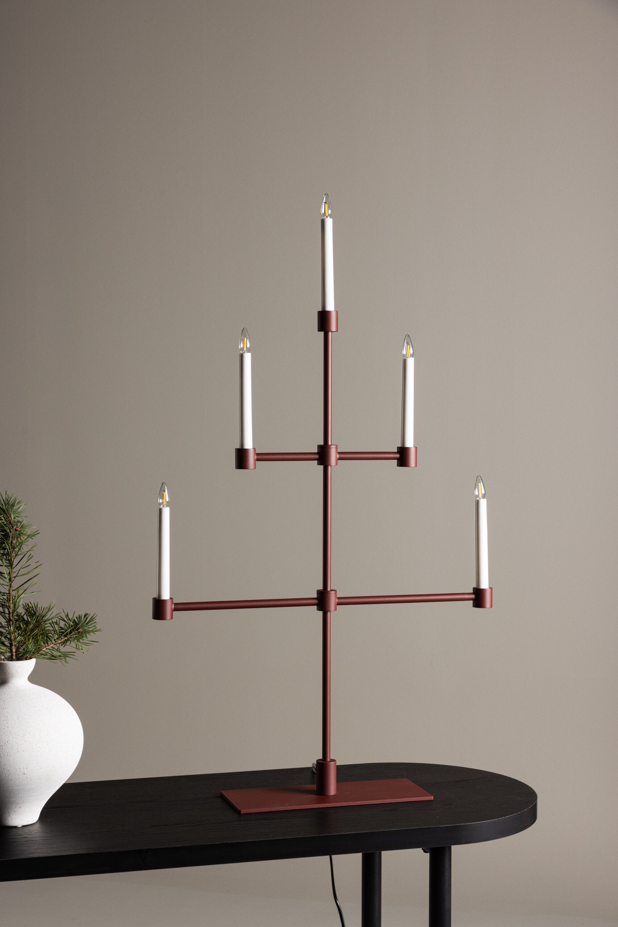 Avoriaz Tischleuchte in Rot-Weiss präsentiert im Onlineshop von KAQTU Design AG. Tischleuchte ist von Venture Home