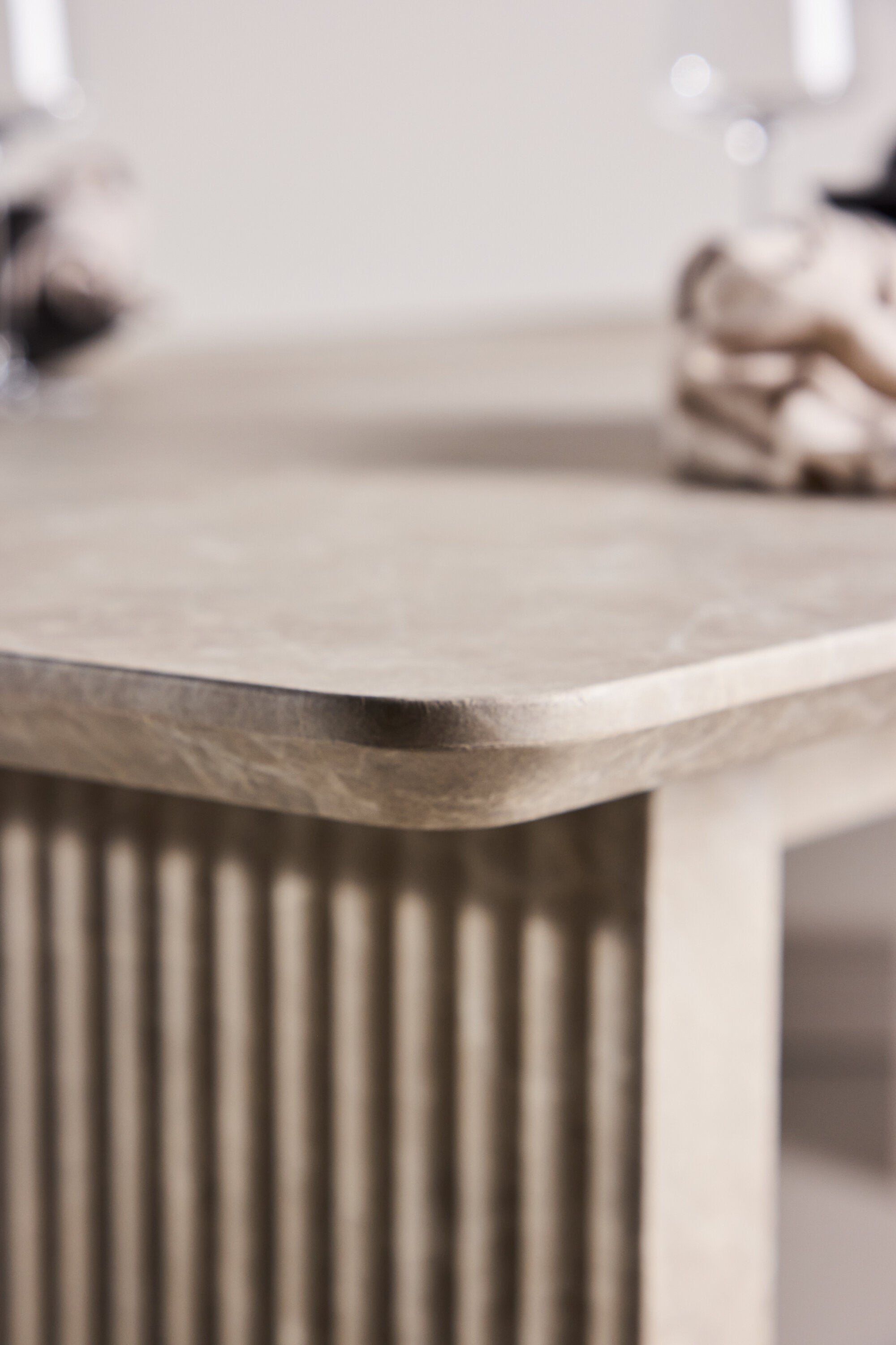 Vail Rechteckiger Esstisch in Beige präsentiert im Onlineshop von KAQTU Design AG. Gartentisch ist von Venture Home