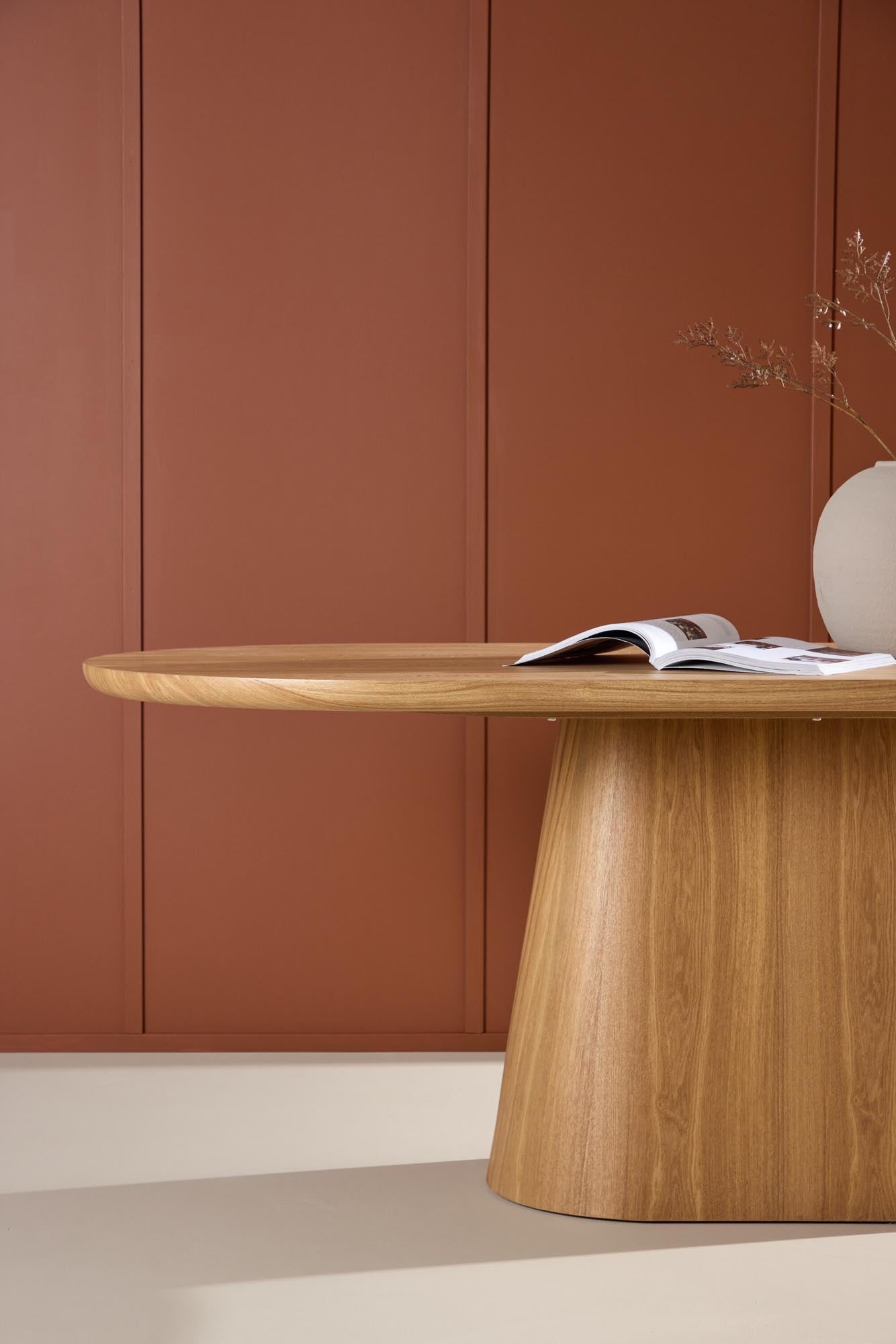 Moderner ovaler Esstisch Stjärnö von Venture Home, perfekt für stilvolle Räume, mit zeitlosem und hochwertigem Design.