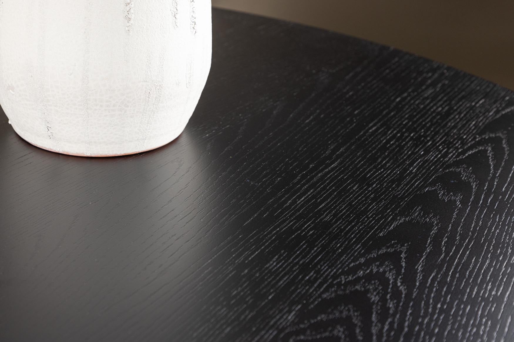 Tyresö Esstisch ø120 von Vind – stilvoller Mittelpunkt für Ihr Zuhause.