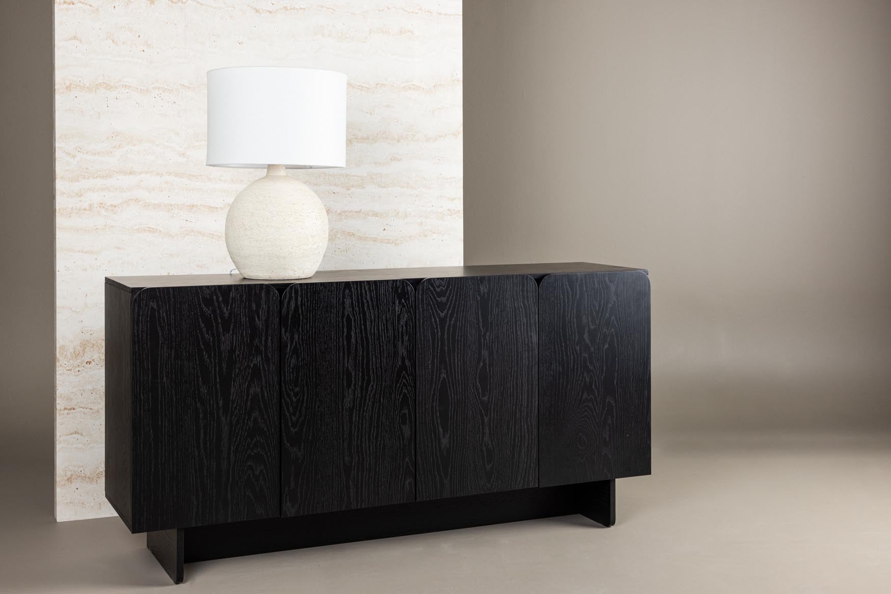 Tyresö Sideboard 160x45 cm in Black präsentiert im Onlineshop von KAQTU Design AG. Sideboard ist von Vind