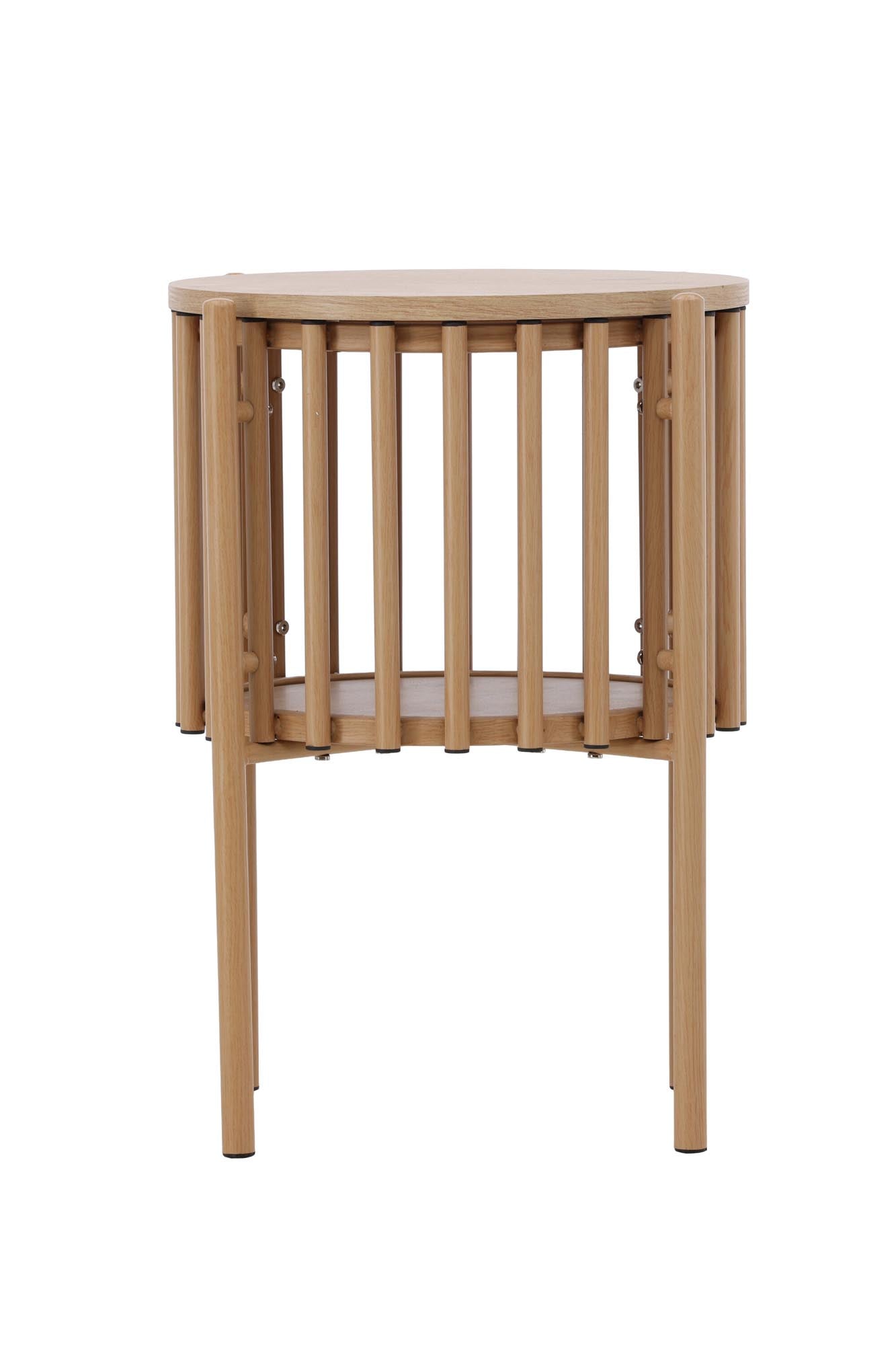 Entdecken Sie den Rubbo Beistelltisch von Venture Home – ein elegantes, skandinavisches Design, das Funktionalität und natürliche Materialien vereint.