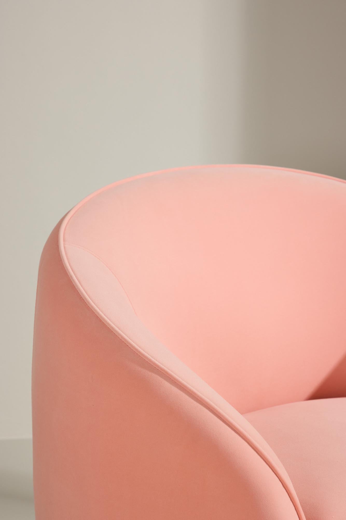 Eleganter Neo Sessel von Venture Home, perfekt für moderne Räume, bietet Komfort und zeitloses Design.