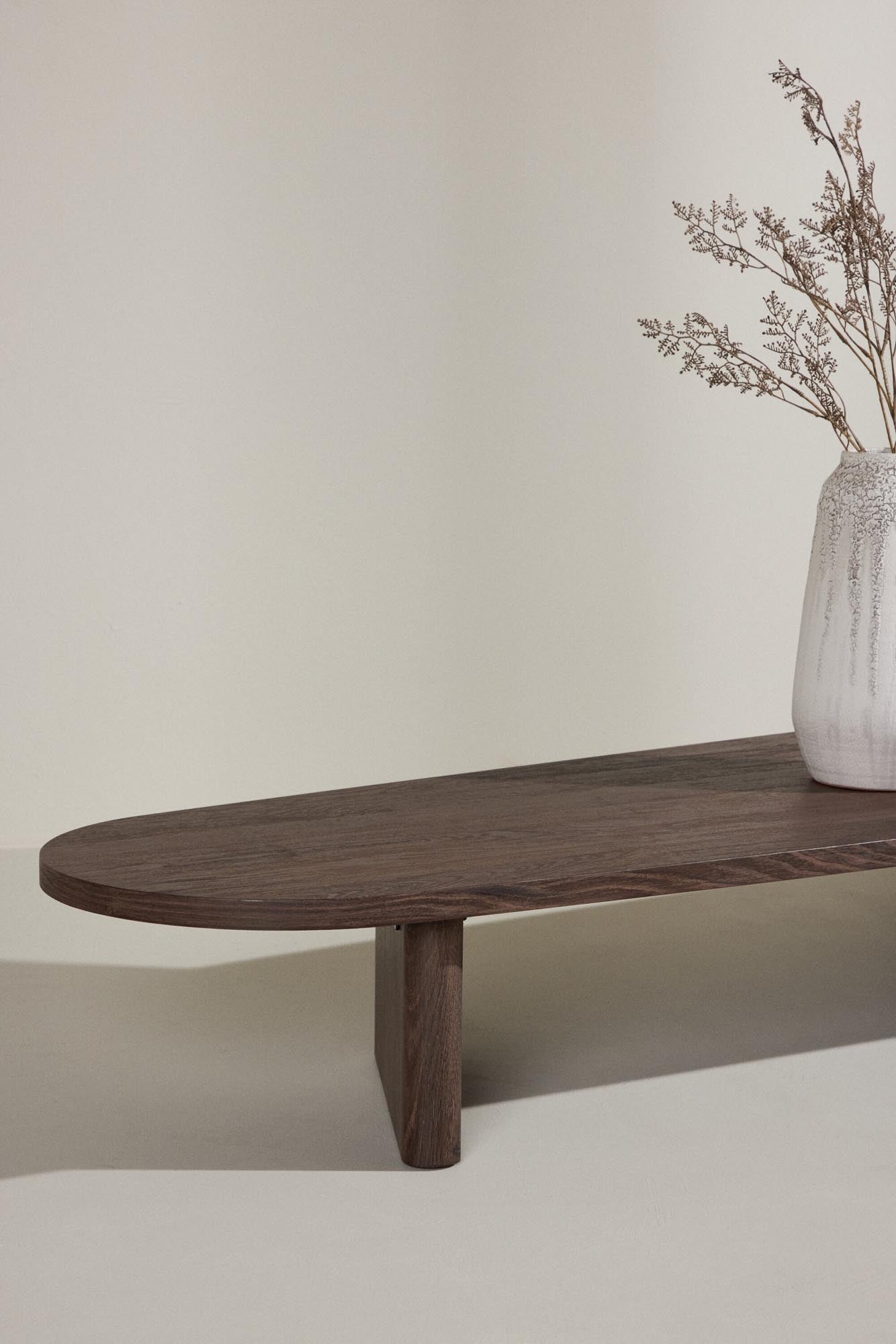 Eleganter Grönvik Sofatisch von Venture Home, modernes Design, langlebige Materialien, perfekt für stilvolle Wohnräume.