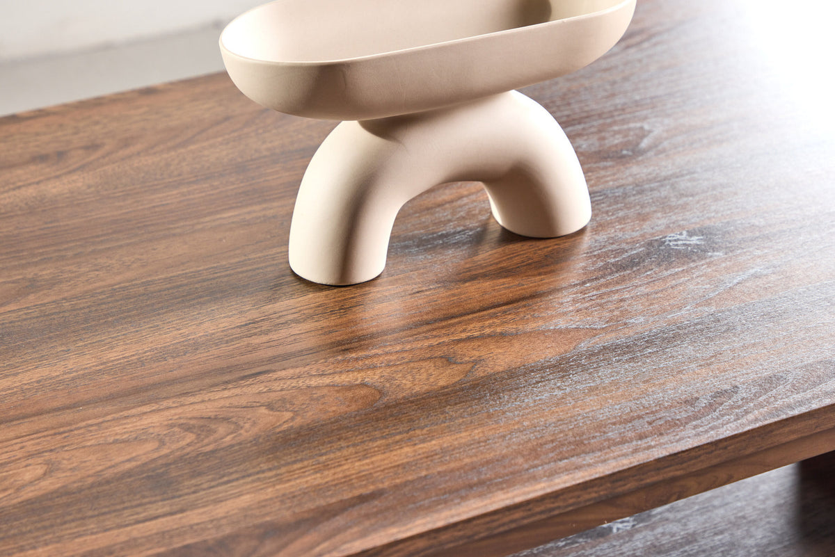 Maglehem Sofatisch in Walnuss präsentiert im Onlineshop von KAQTU Design AG. Beistelltisch ist von Venture Home