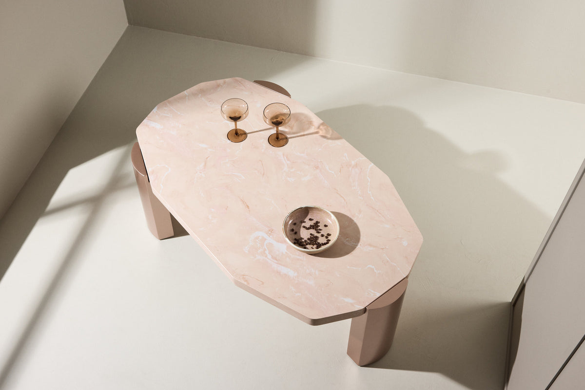Kres Sofatisch 125x70.5 in Gold/ Rosa/Marmoroptik präsentiert im Onlineshop von KAQTU Design AG. Beistelltisch ist von Venture Home