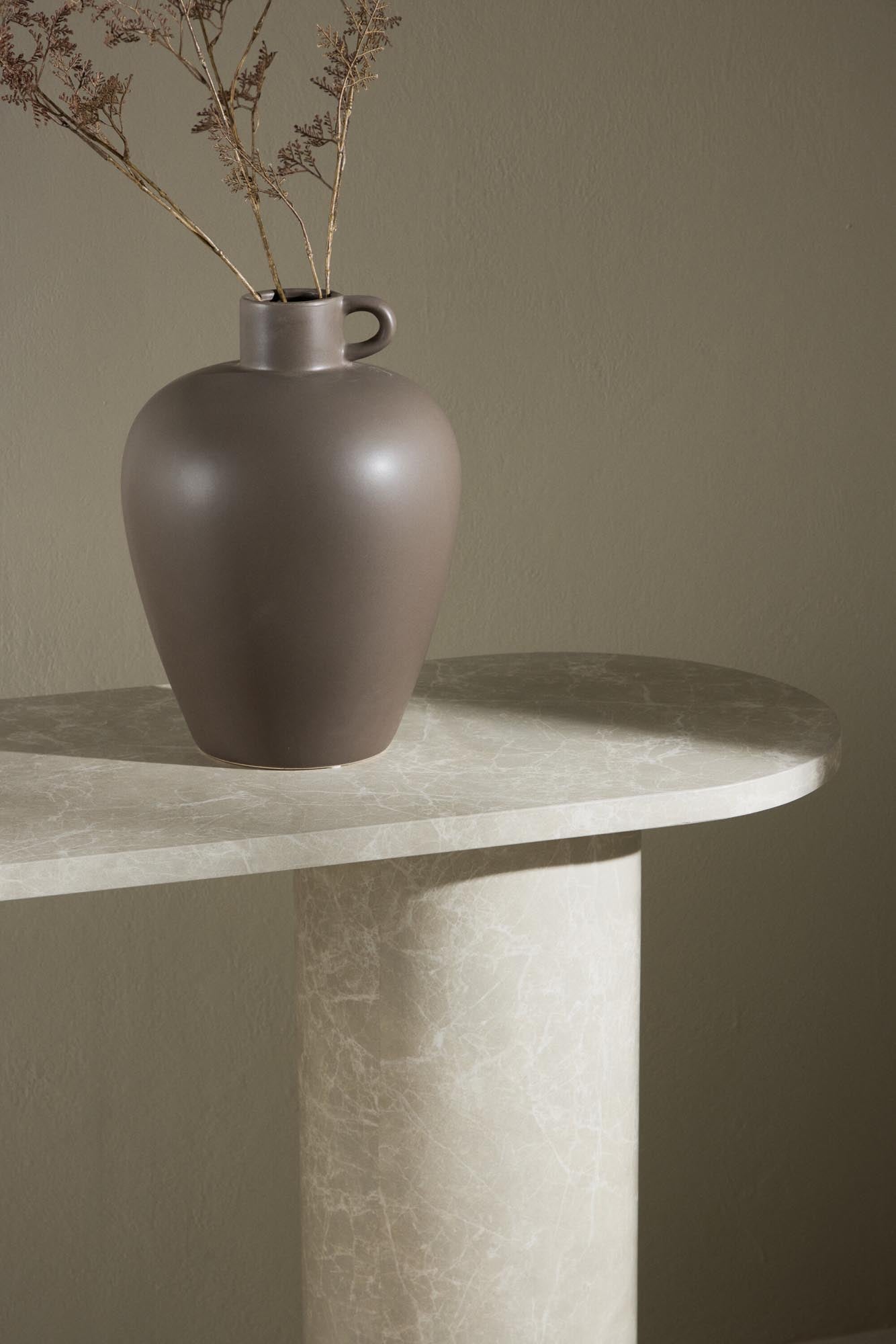 Moderner Sofatisch Narvik von Venture Home, stilvolles Design, perfekt für zeitgemässe und funktionale Wohnbereiche.