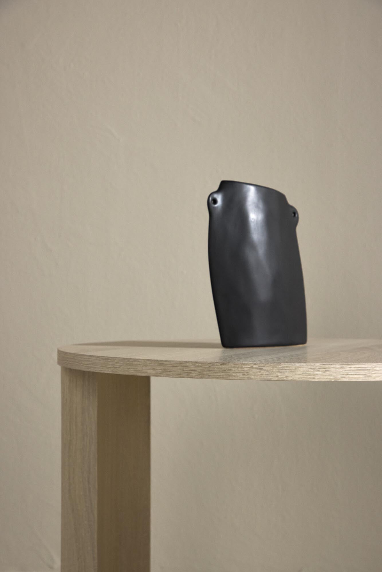 Moderner runder Sofatisch Bristol von Venture Home, 60 cm Durchmesser, stilvoll und ideal für Wohn- oder Loungebereiche.